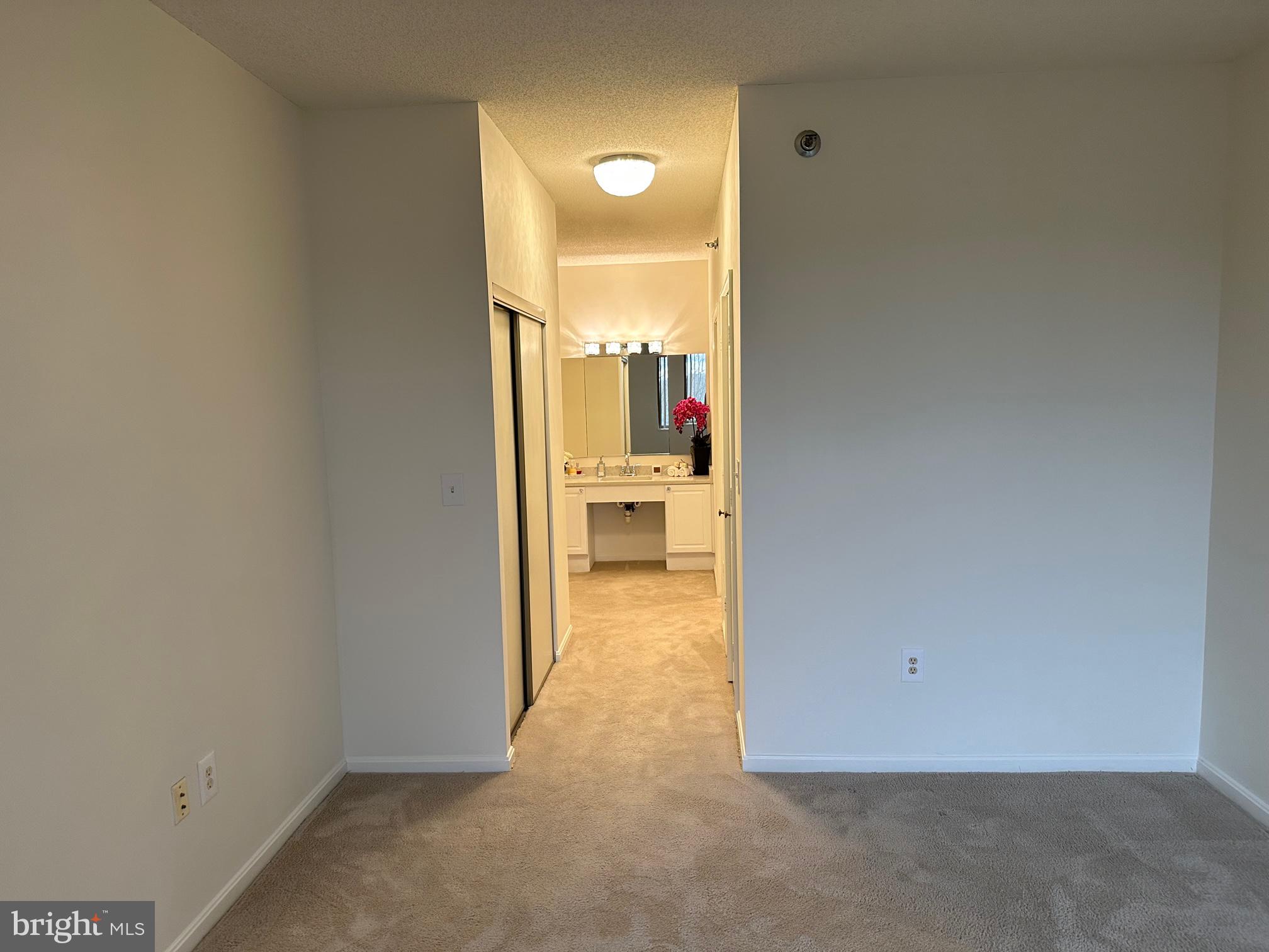 TURNBERRY COURTS AT LEIS - Residential