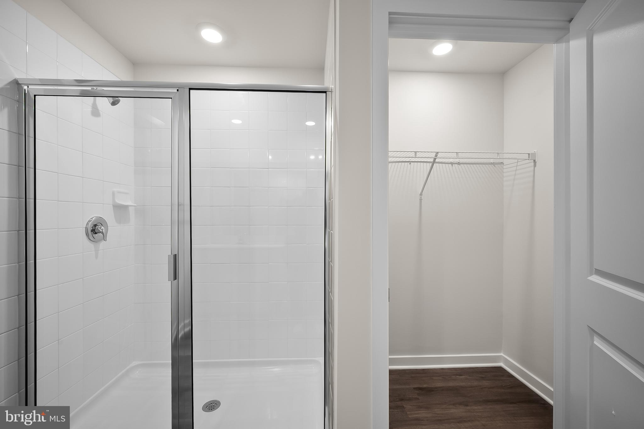 RIVERPOINTE - Residential