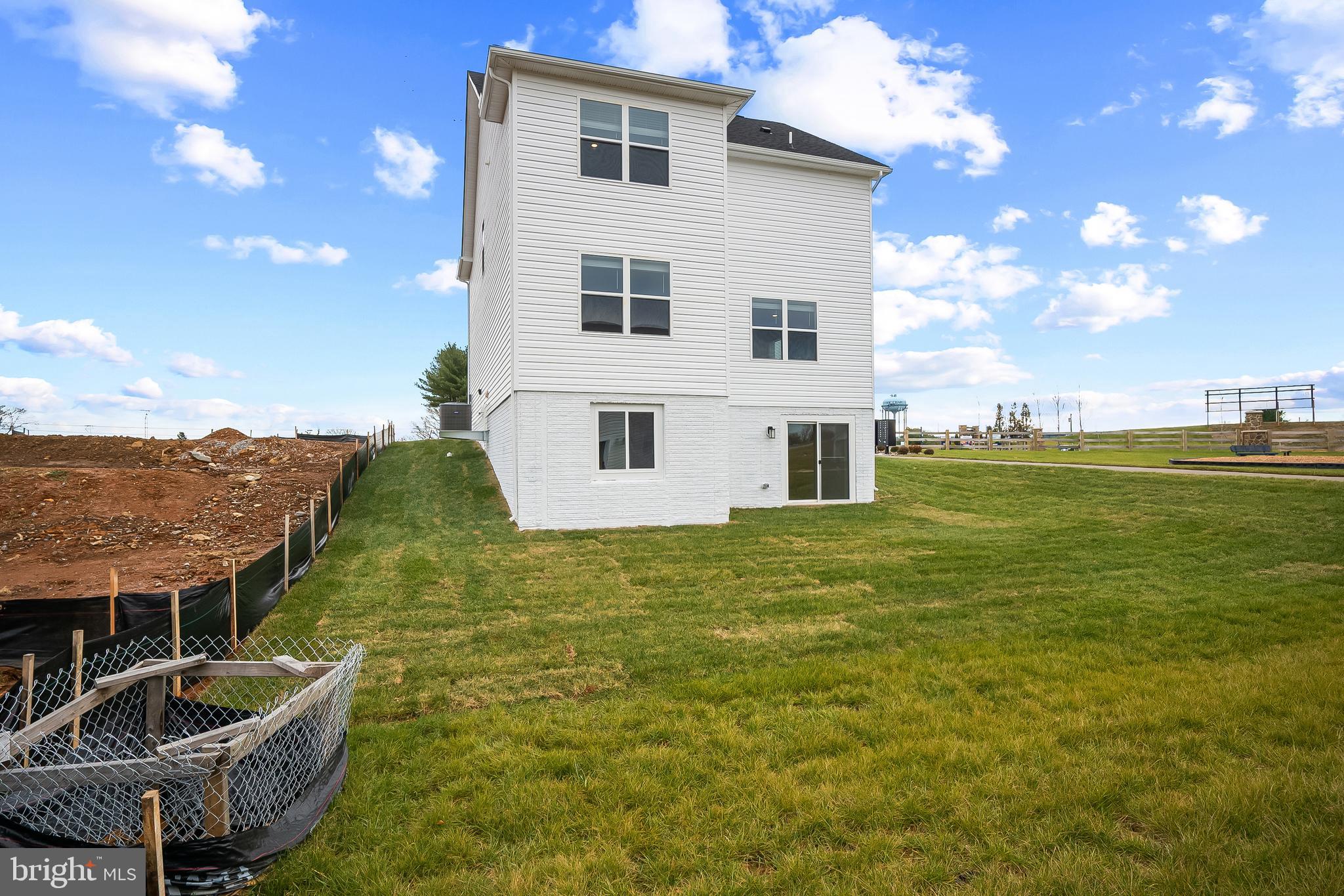 RIVERPOINTE - Residential