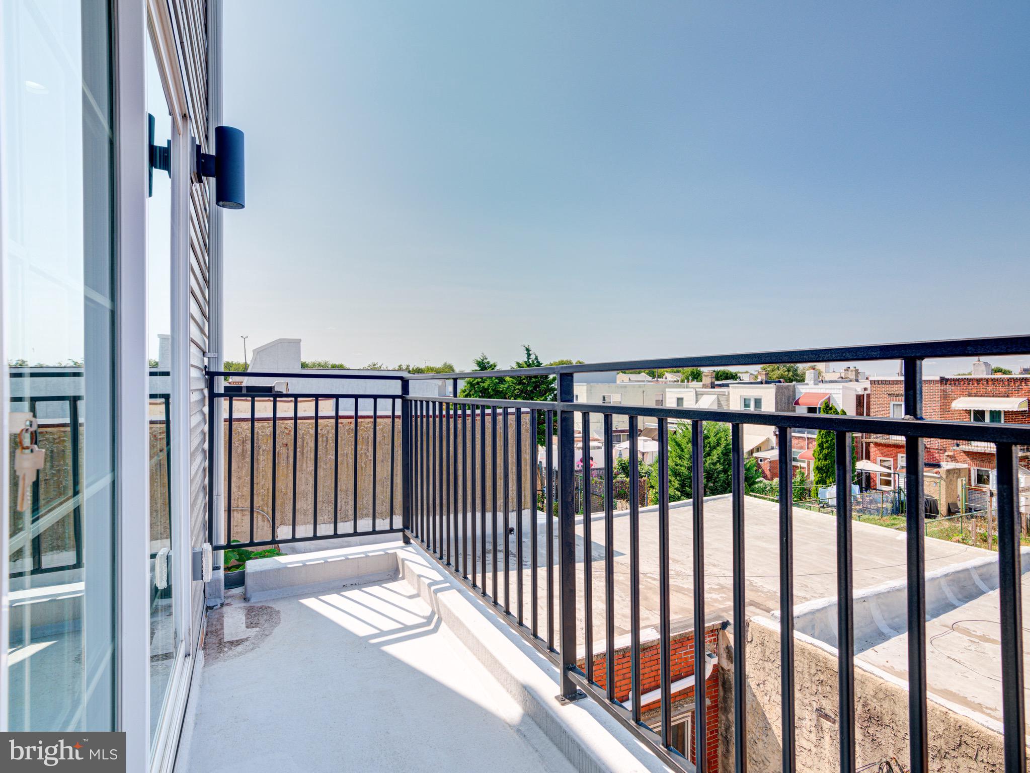 PORT RICHMOND - Residential