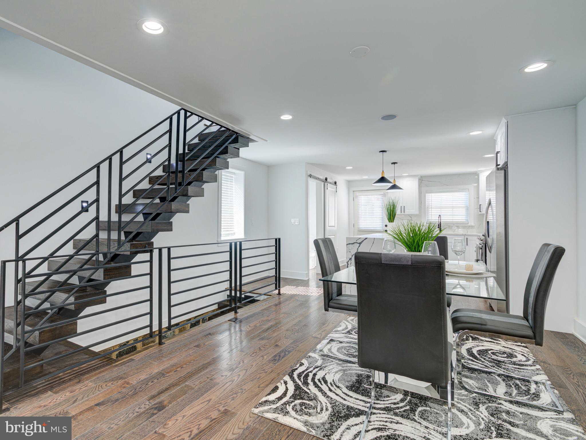 PORT RICHMOND - Residential