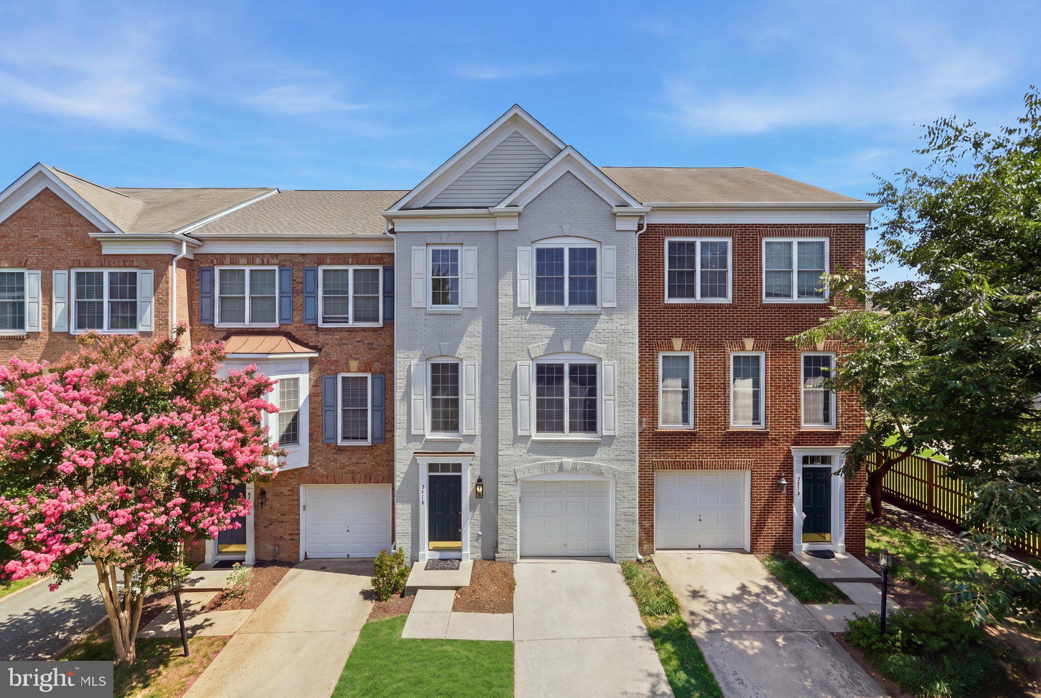 2512 TERRA COTTA CIRCLE
