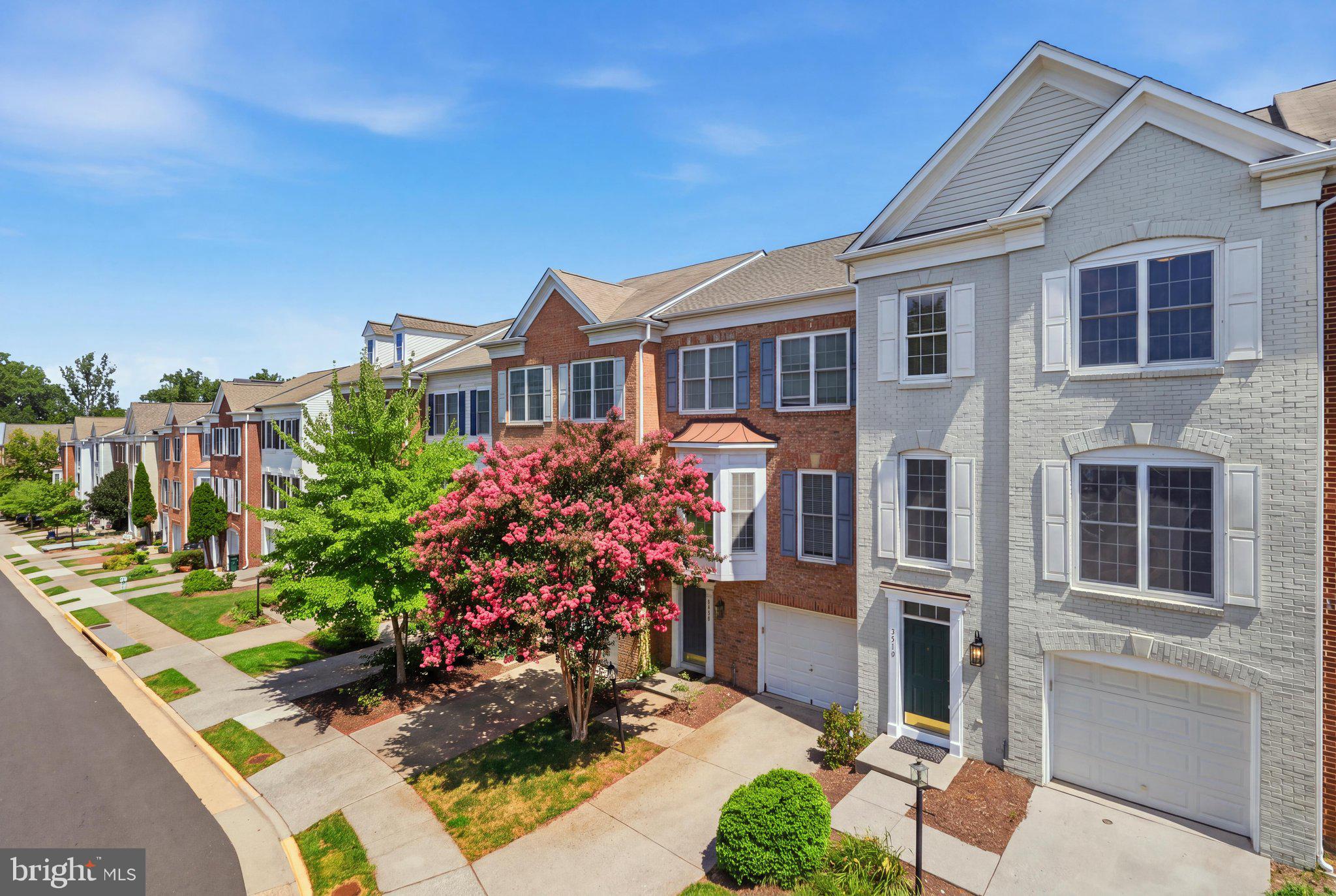 2512 TERRA COTTA CIRCLE