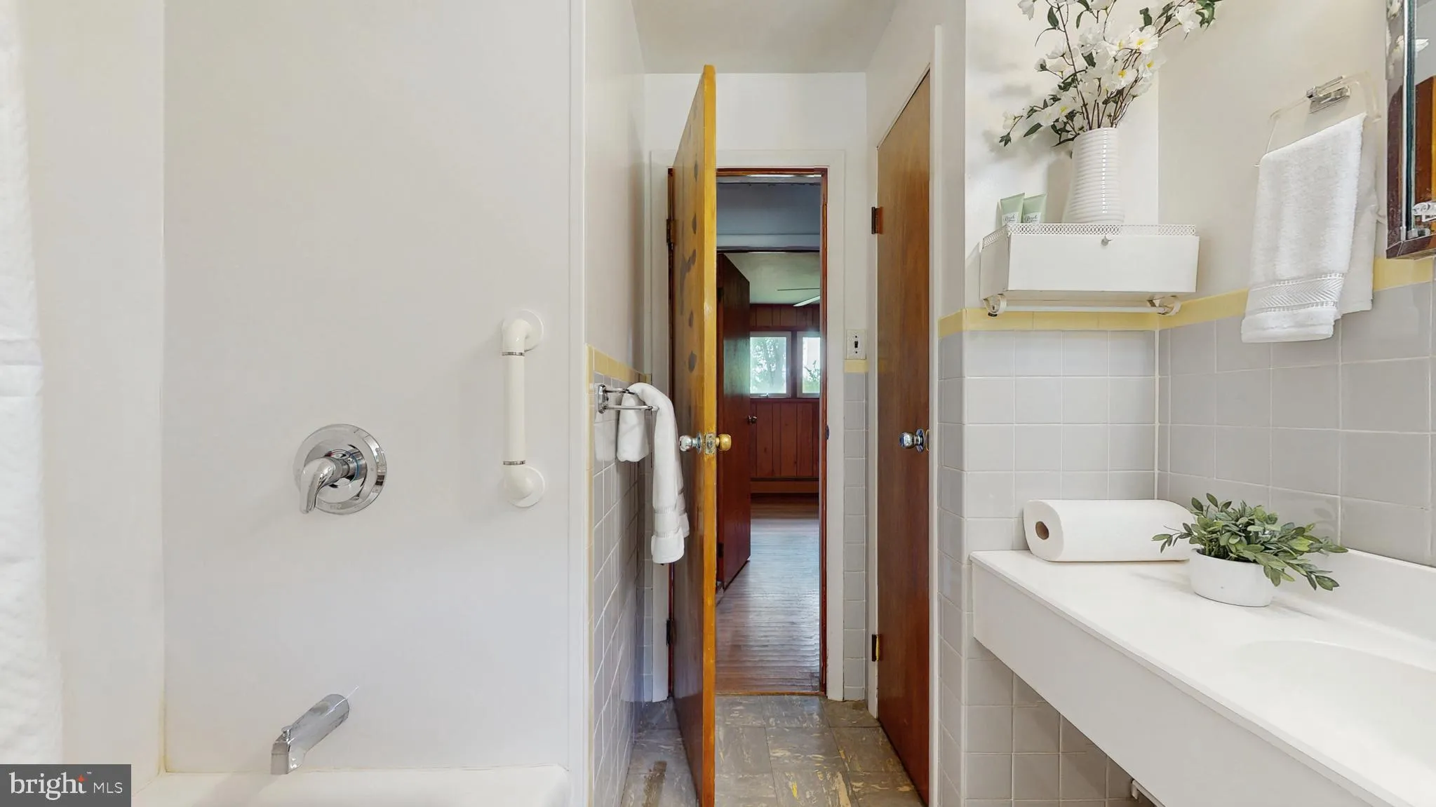 West Chester, Pennsylvania 19380, United States, 3 Bedrooms Bedrooms, ,1 BathroomBathrooms,Residential,Pending,161627