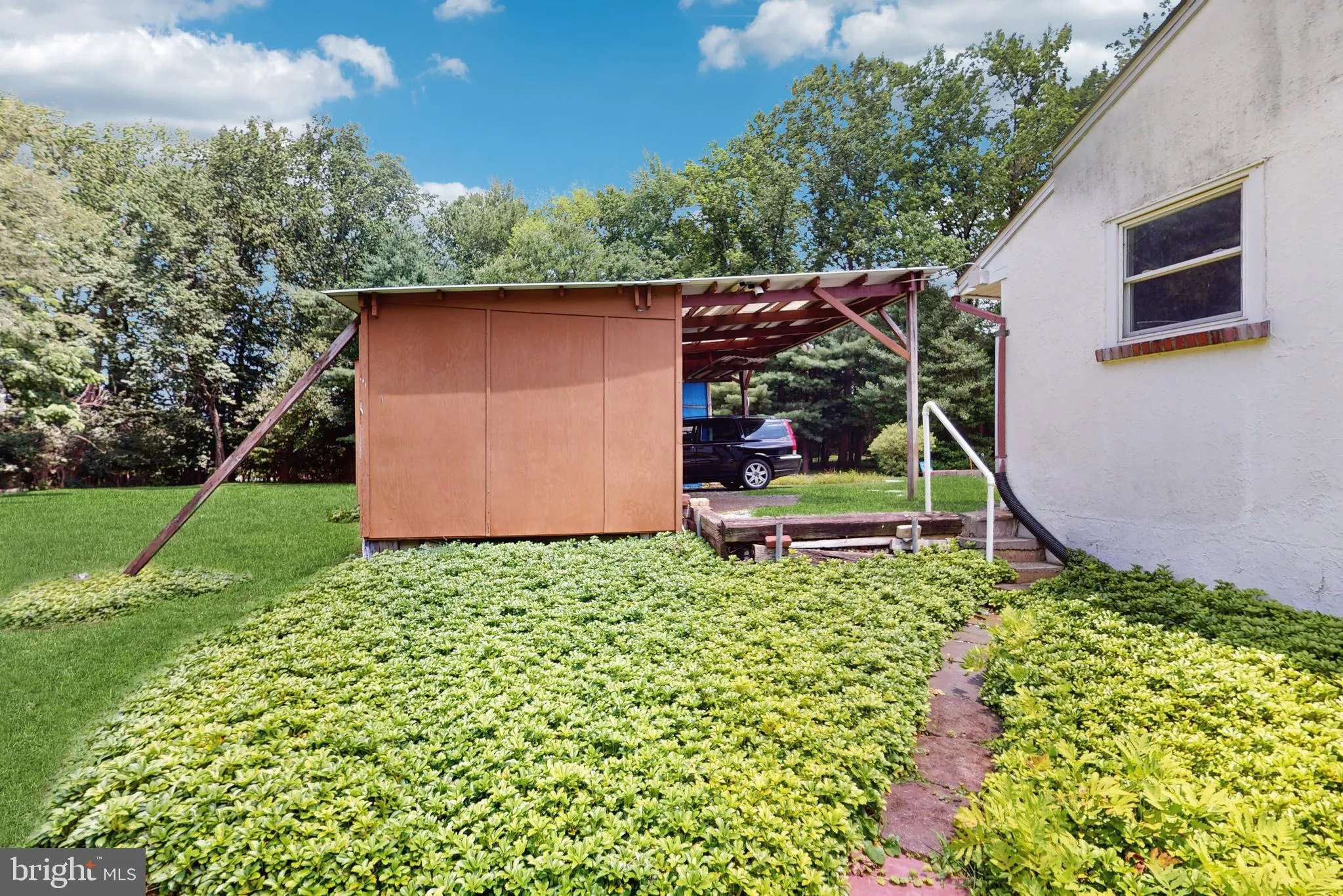 West Chester, Pennsylvania 19380, United States, 3 Bedrooms Bedrooms, ,1 BathroomBathrooms,Residential,Pending,161627