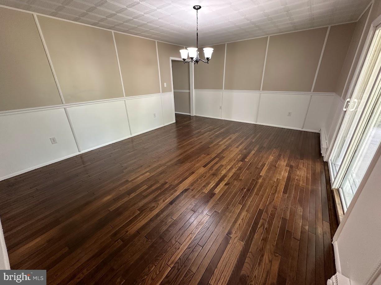 ROCKVILLE - Residential