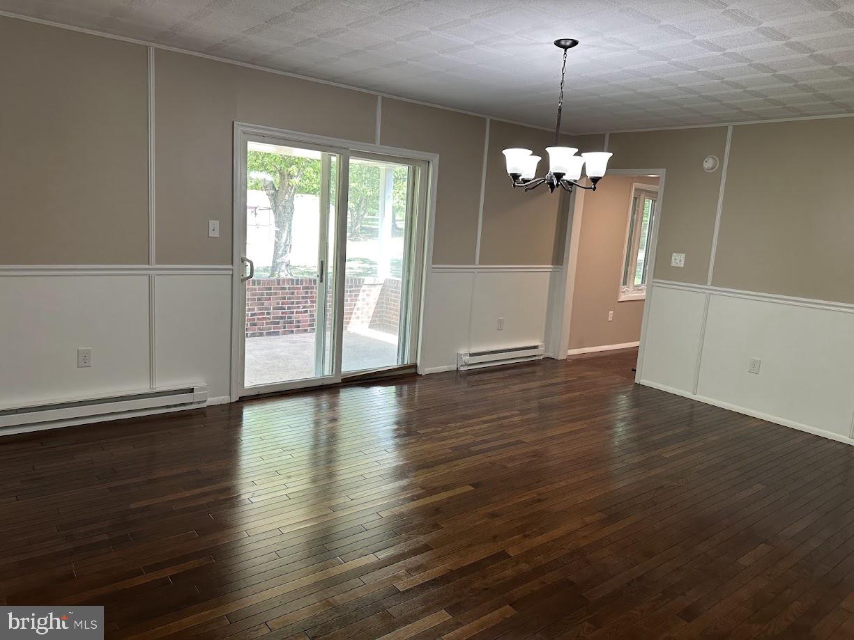 ROCKVILLE - Residential