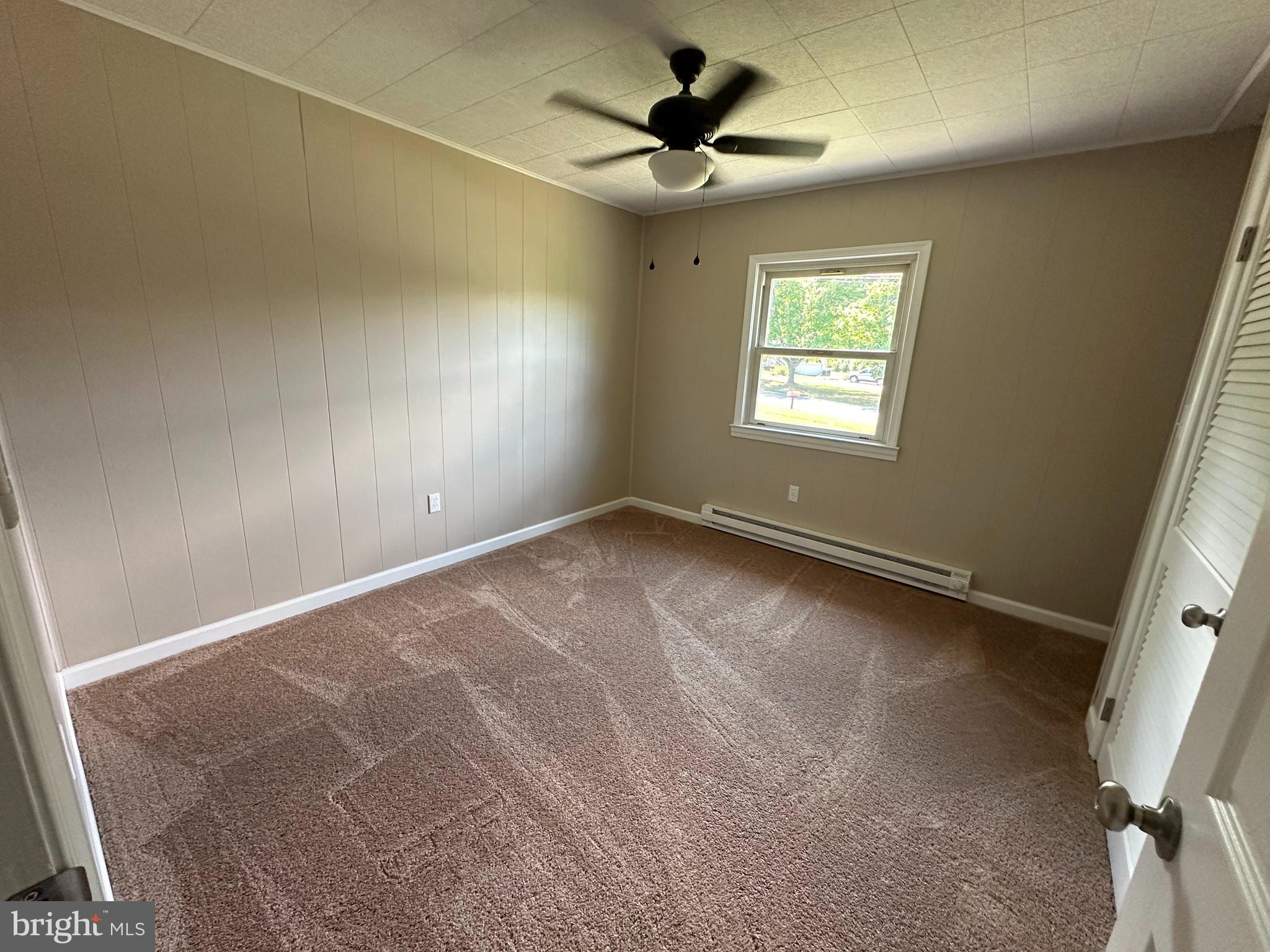 ROCKVILLE - Residential