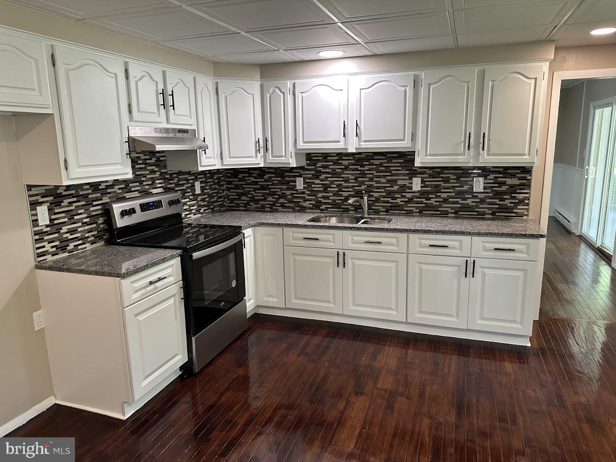 ROCKVILLE - Residential