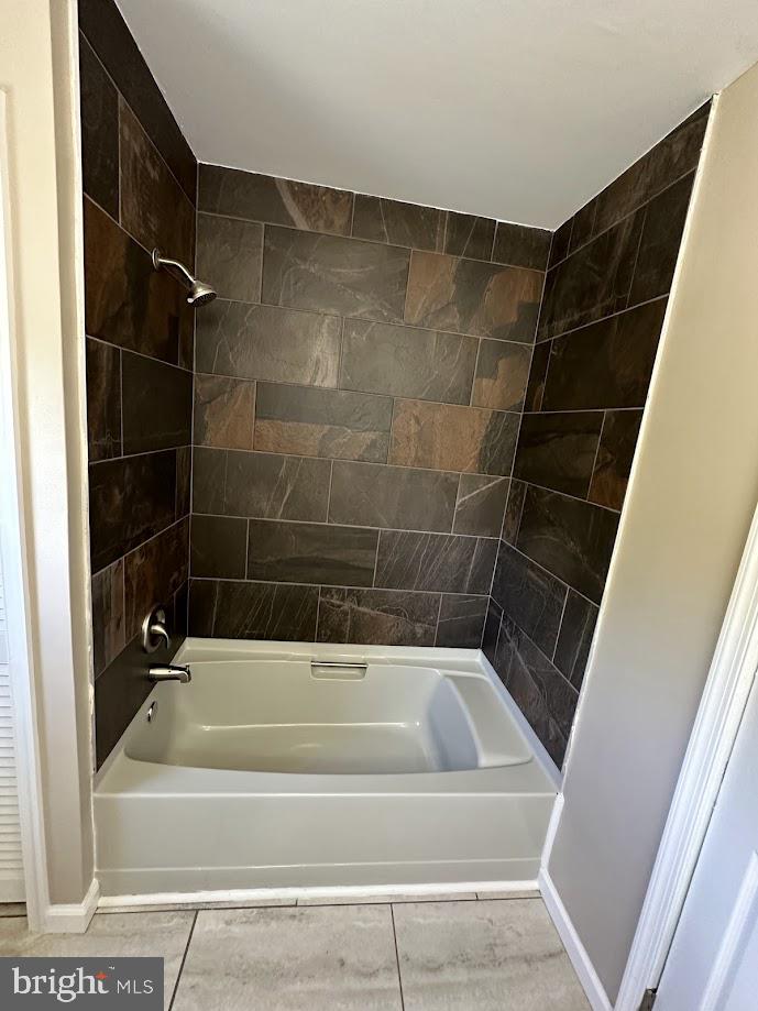 ROCKVILLE - Residential