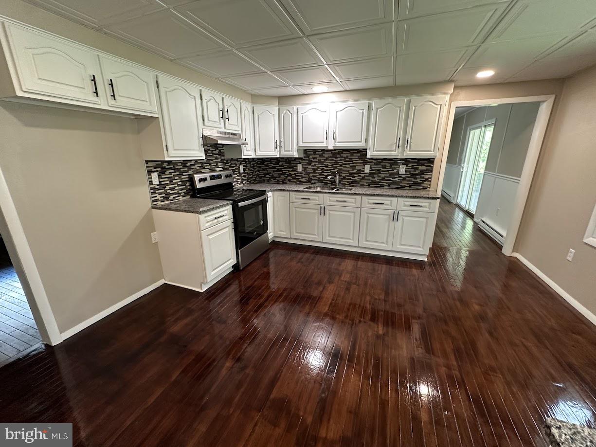 ROCKVILLE - Residential