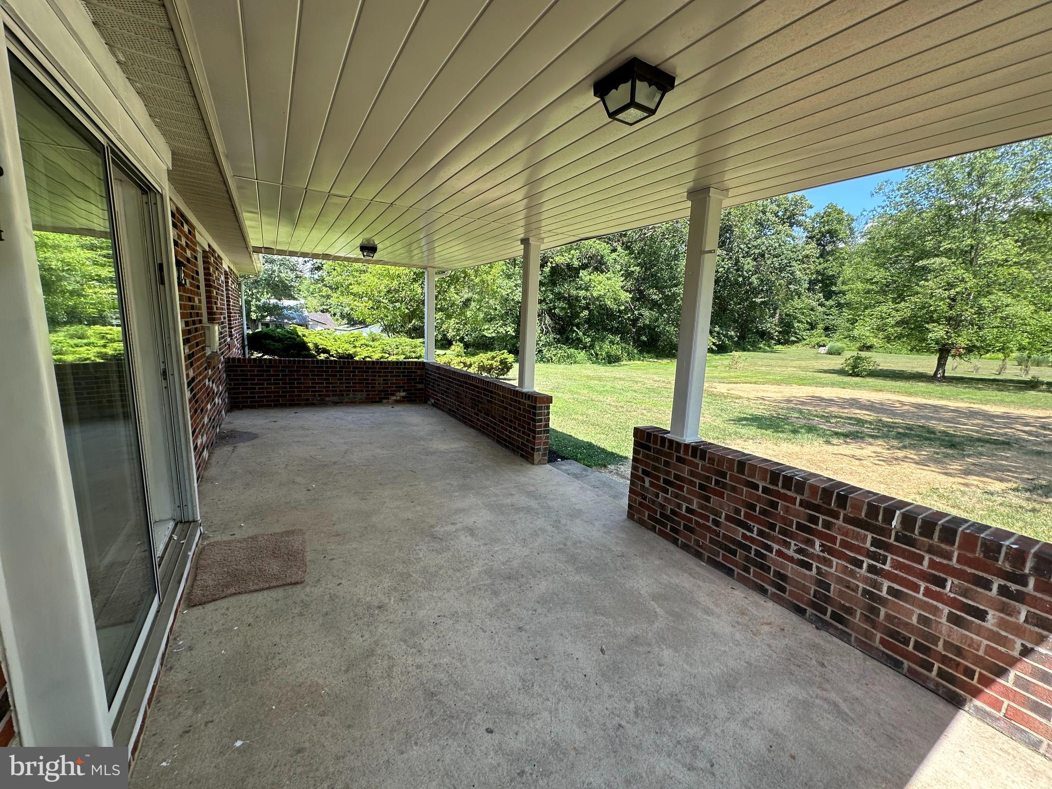 ROCKVILLE - Residential