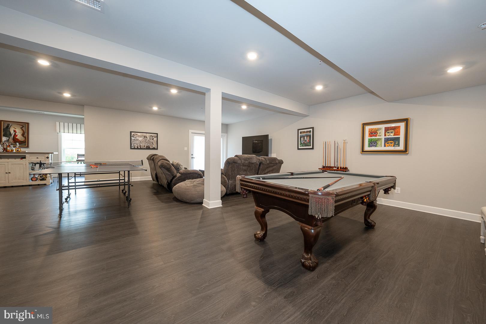 WAYNE GLEN - Residential