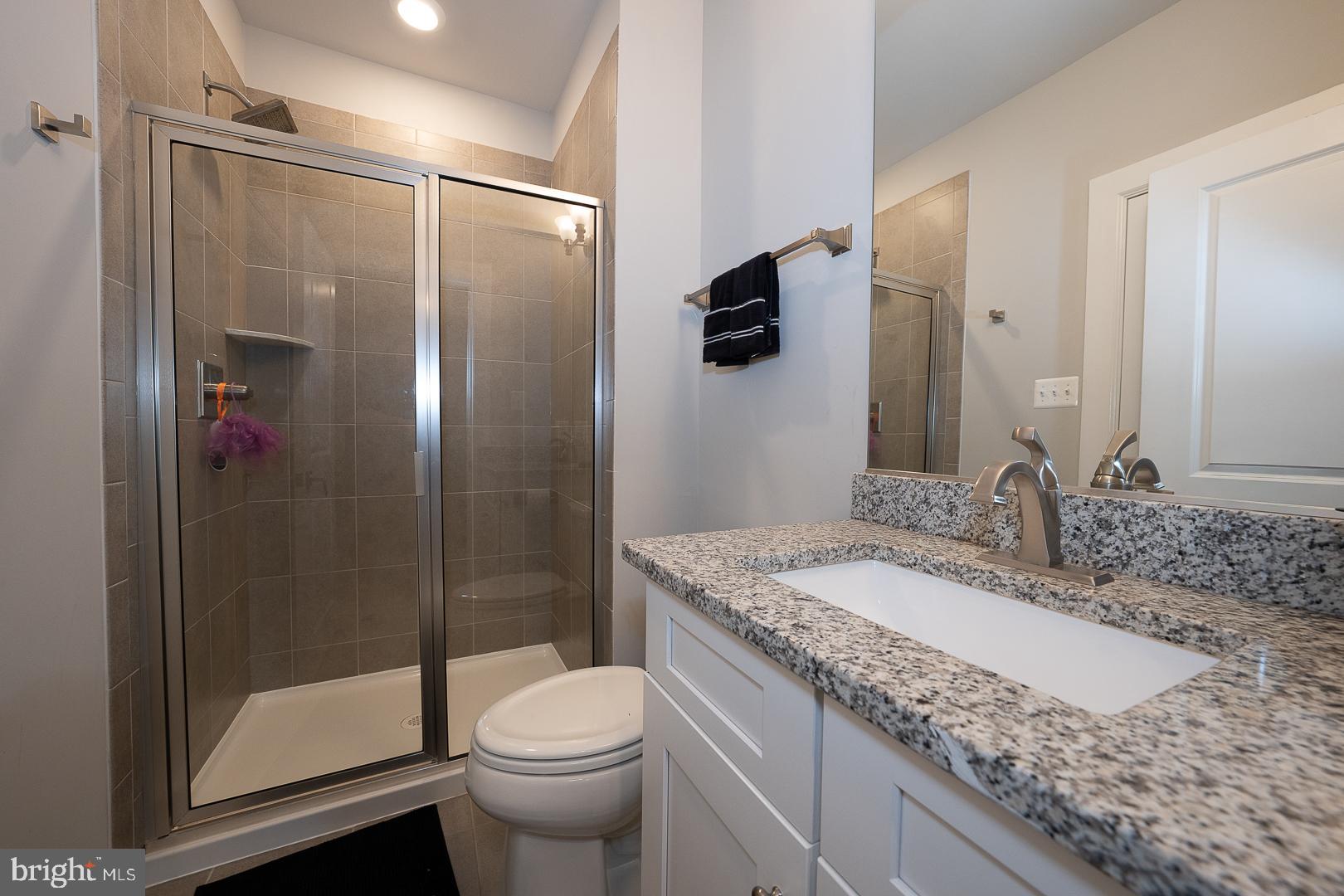 WAYNE GLEN - Residential