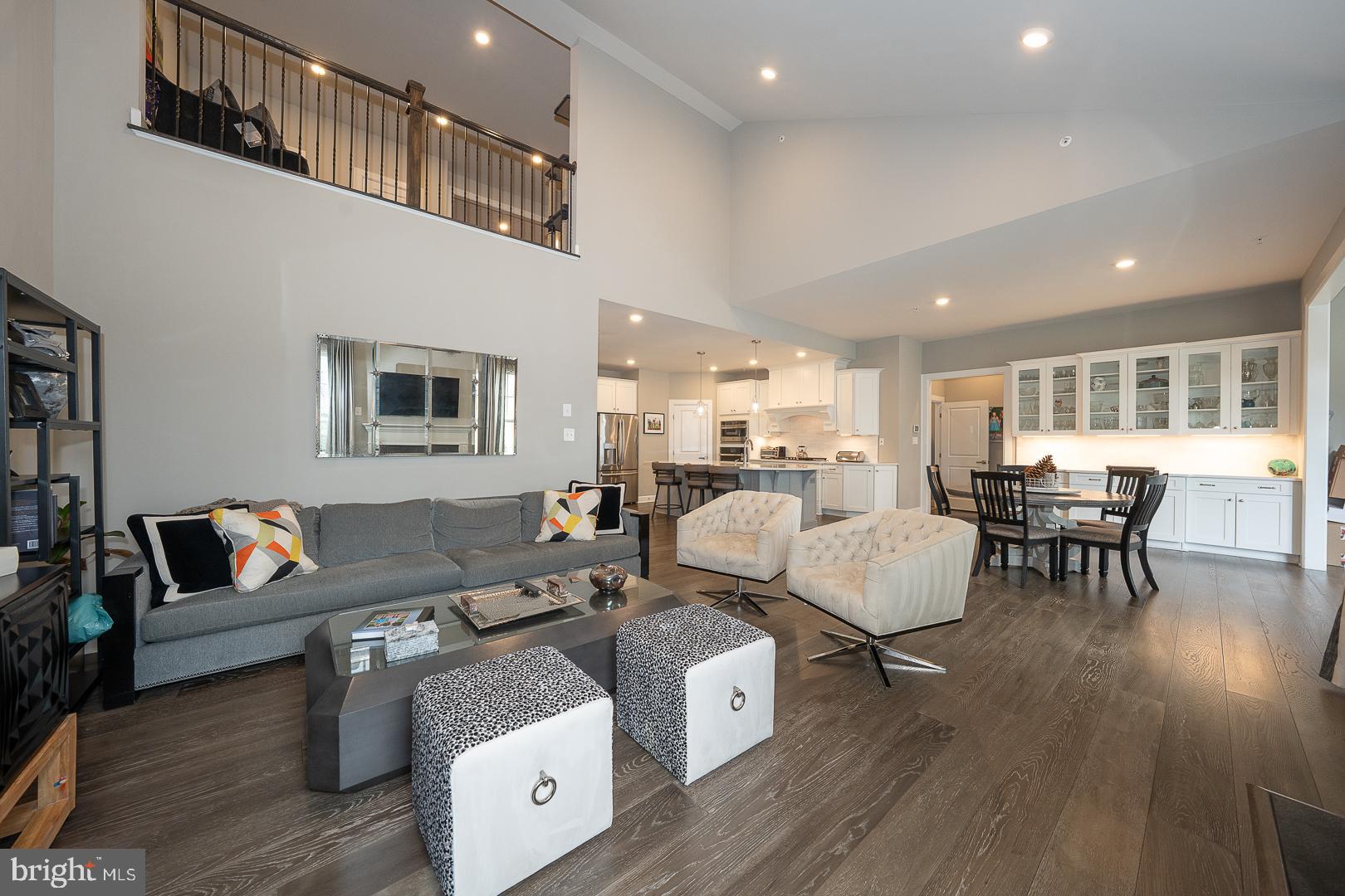 WAYNE GLEN - Residential