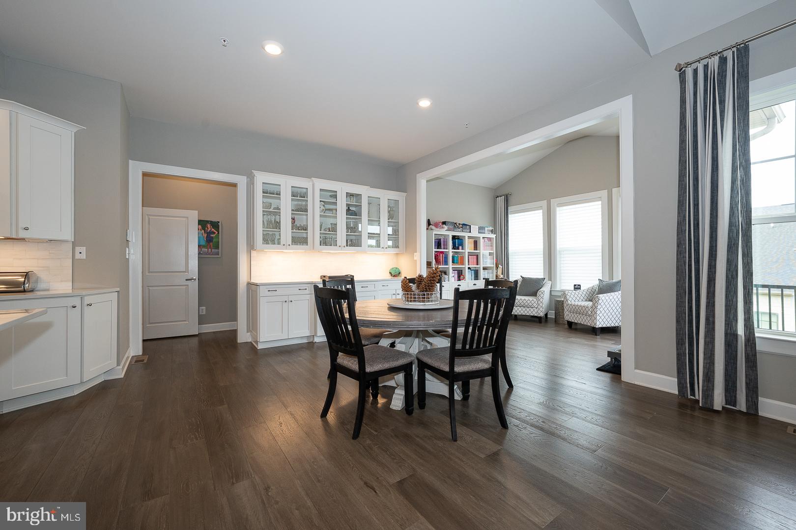 WAYNE GLEN - Residential