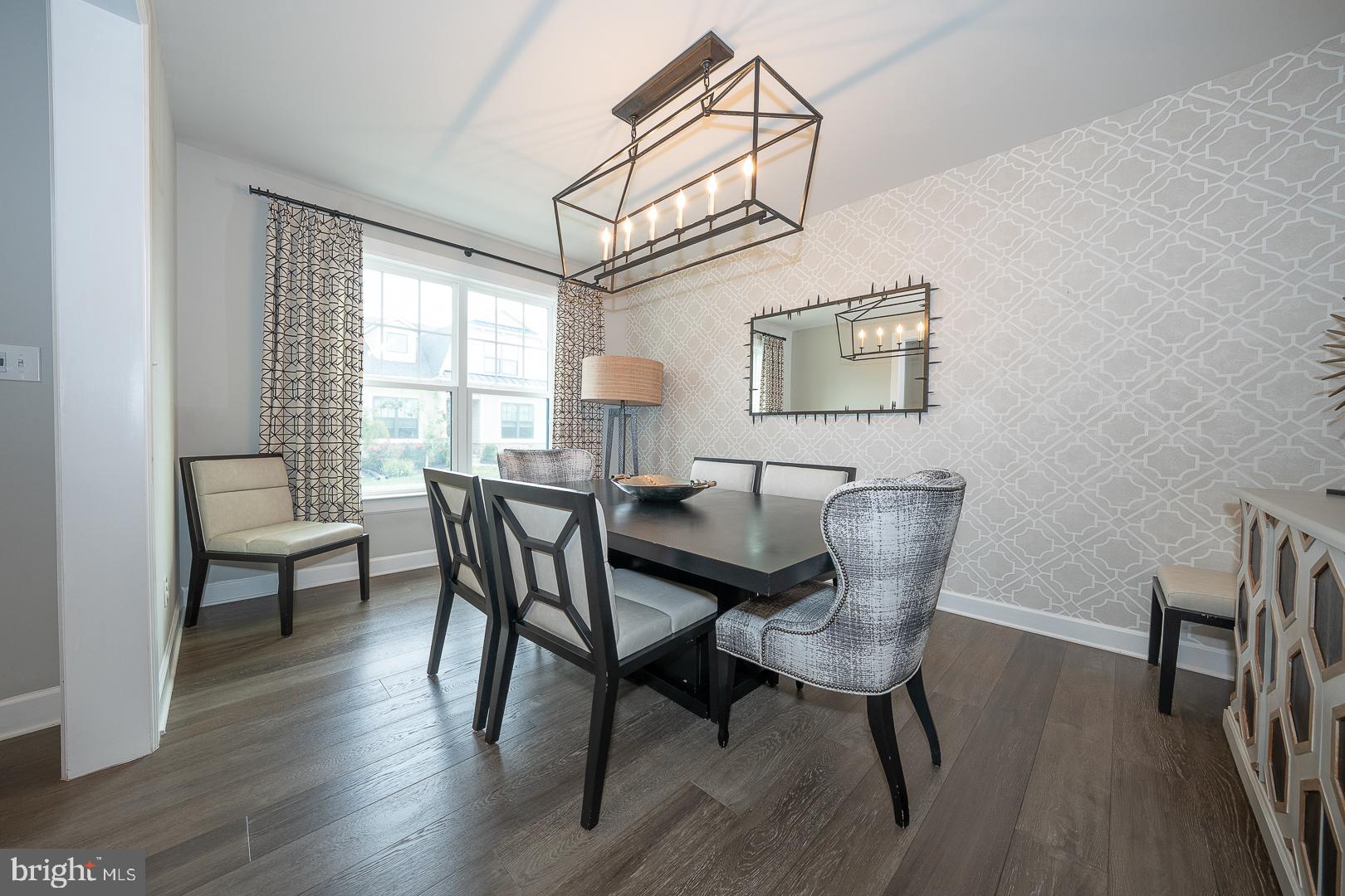 WAYNE GLEN - Residential