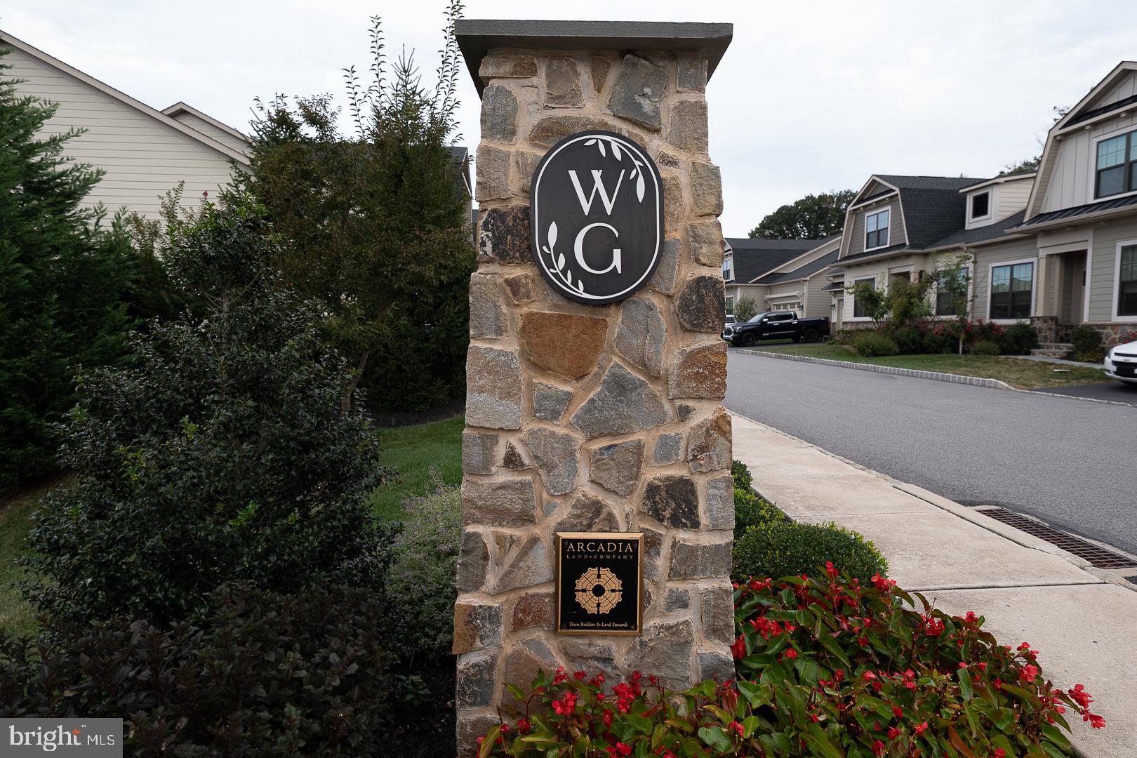 WAYNE GLEN - Residential