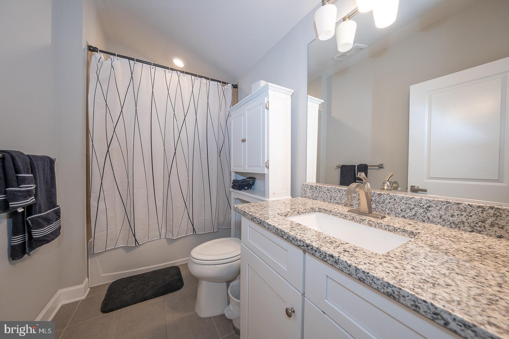 WAYNE GLEN - Residential