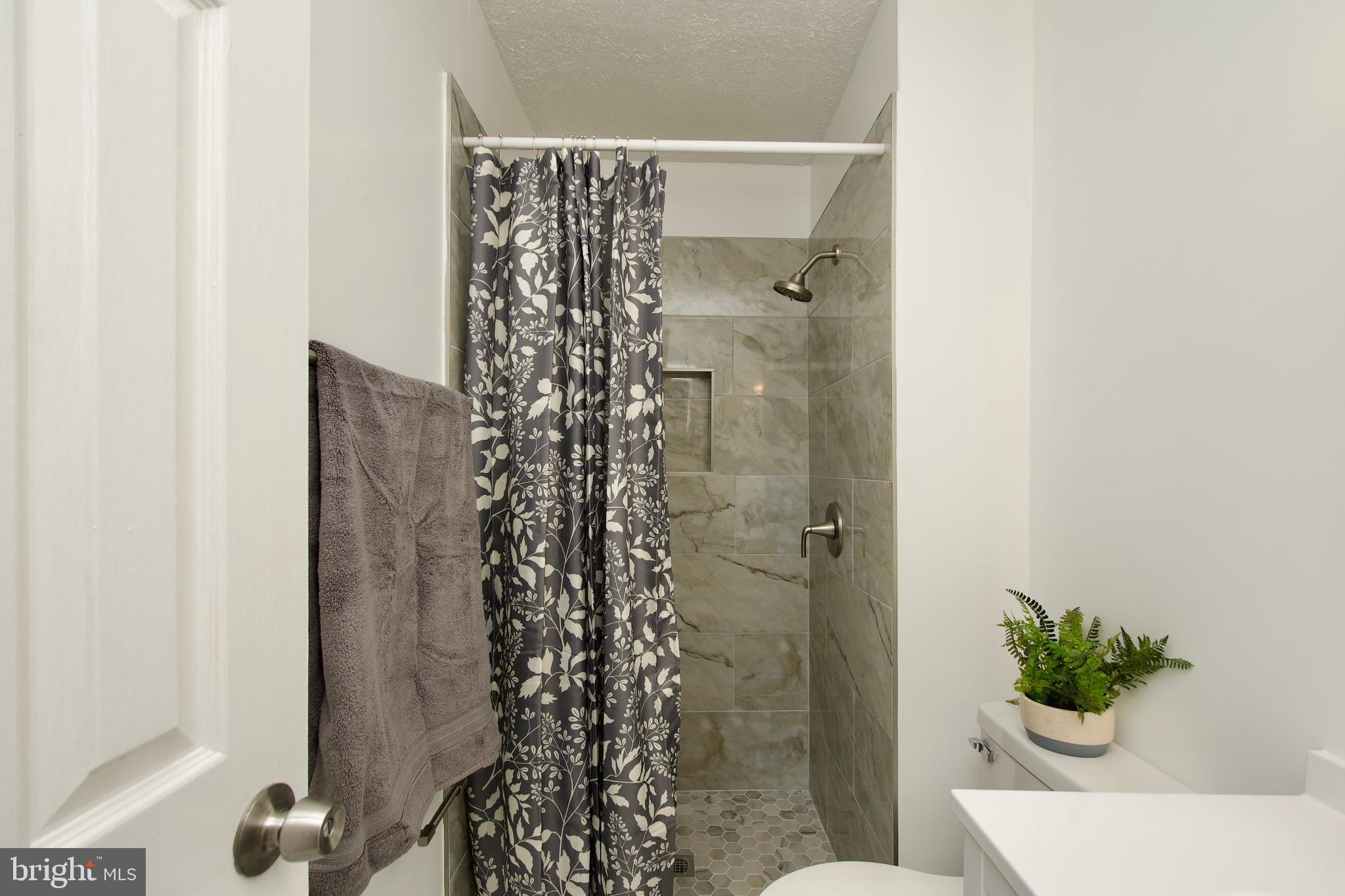 ROLLING FOREST - Residential