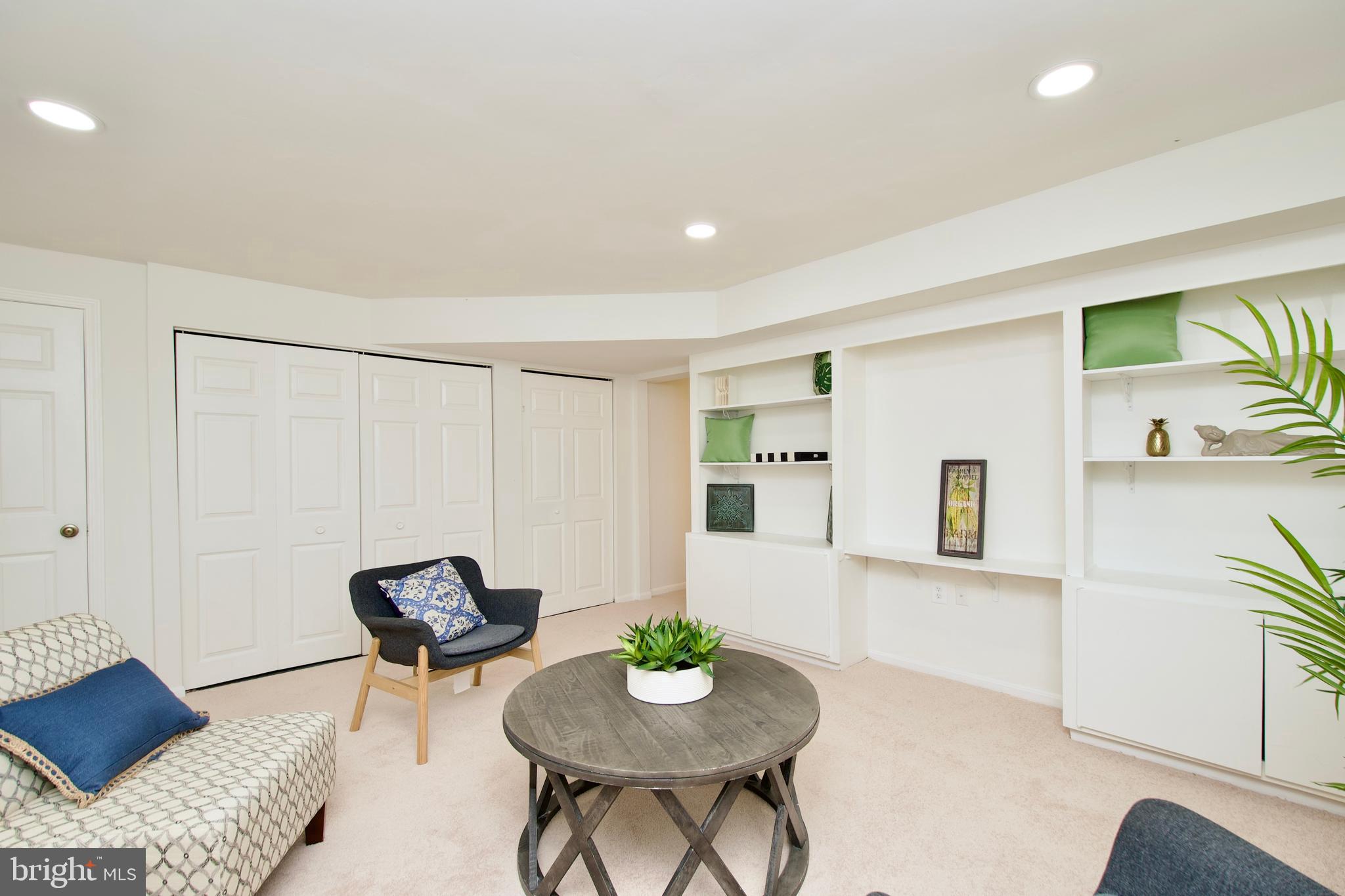 ROLLING FOREST - Residential