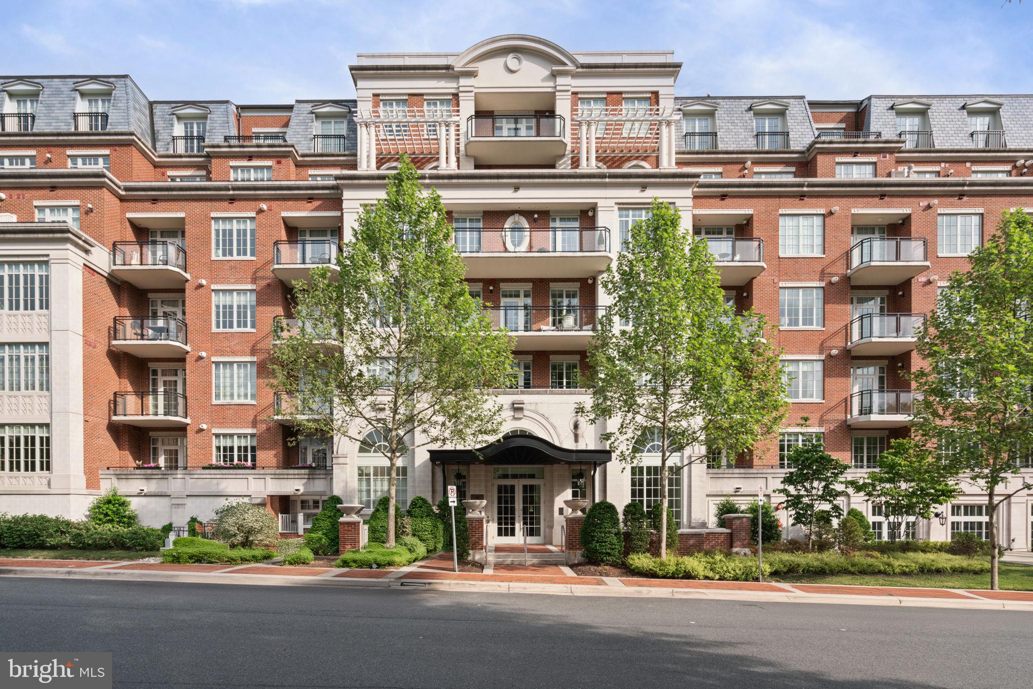 THE SIGNET - Residential