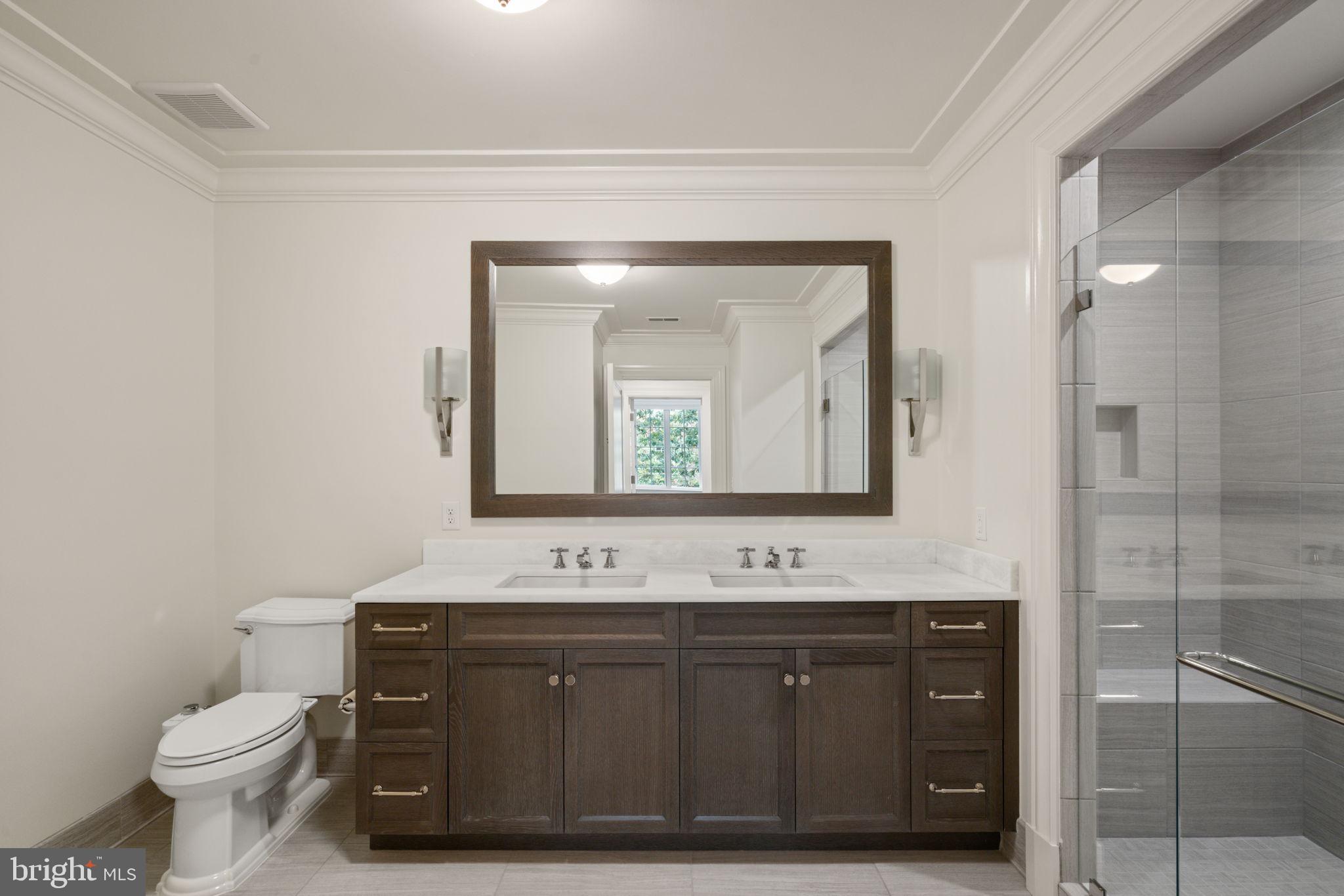 THE SIGNET - Residential