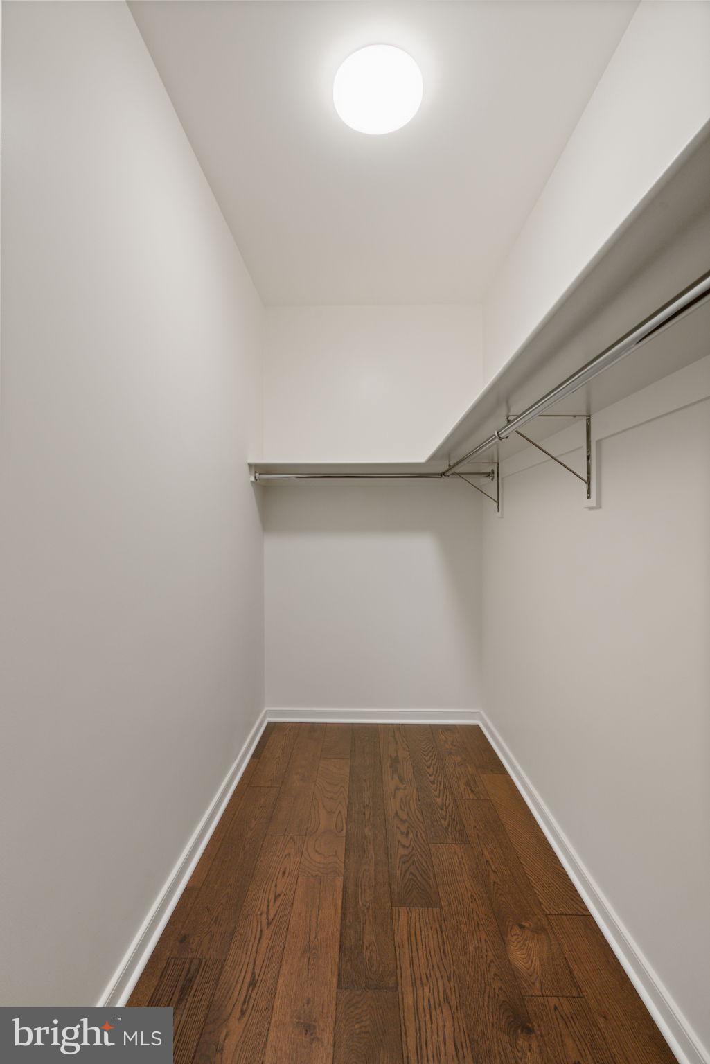 THE SIGNET - Residential