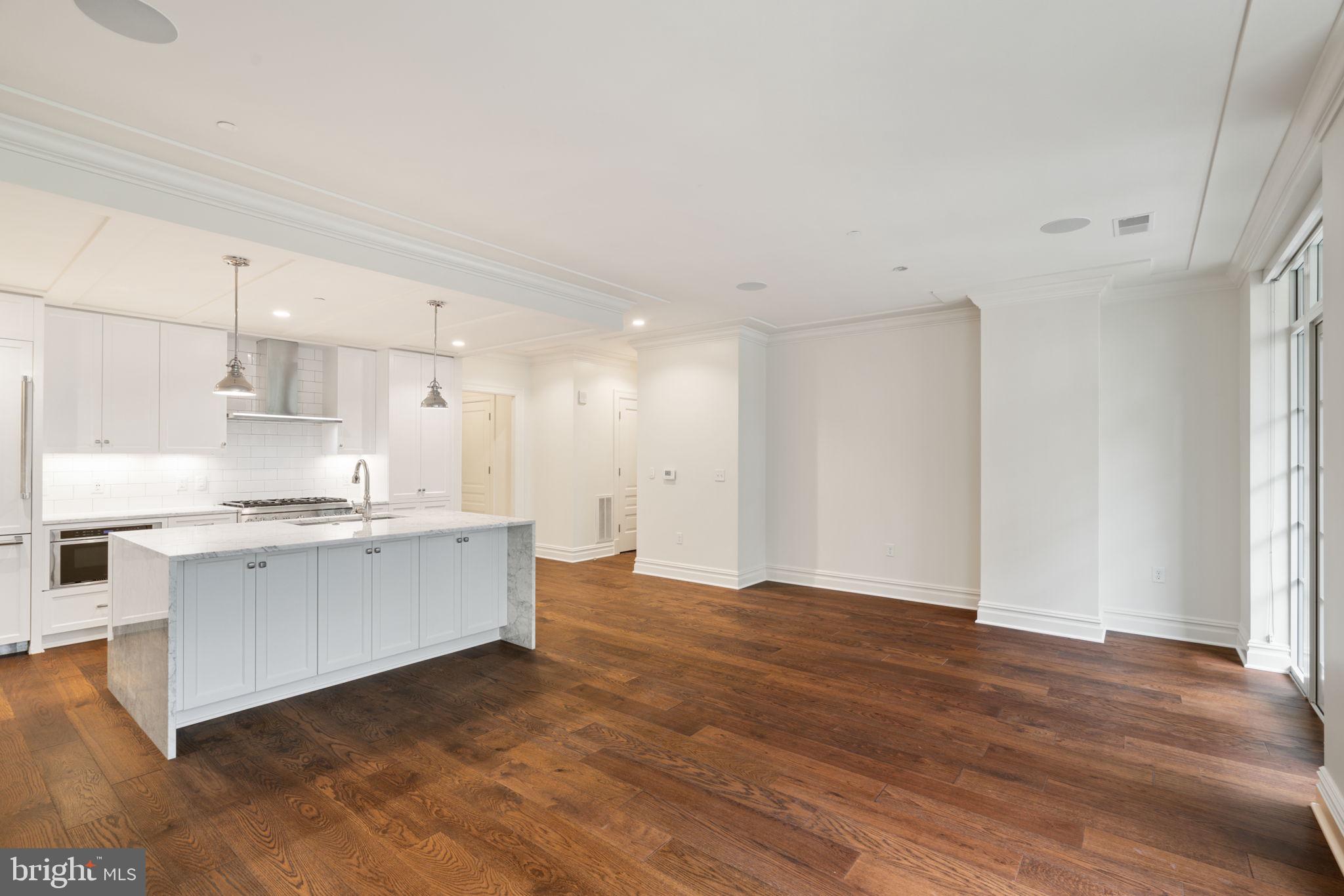 THE SIGNET - Residential