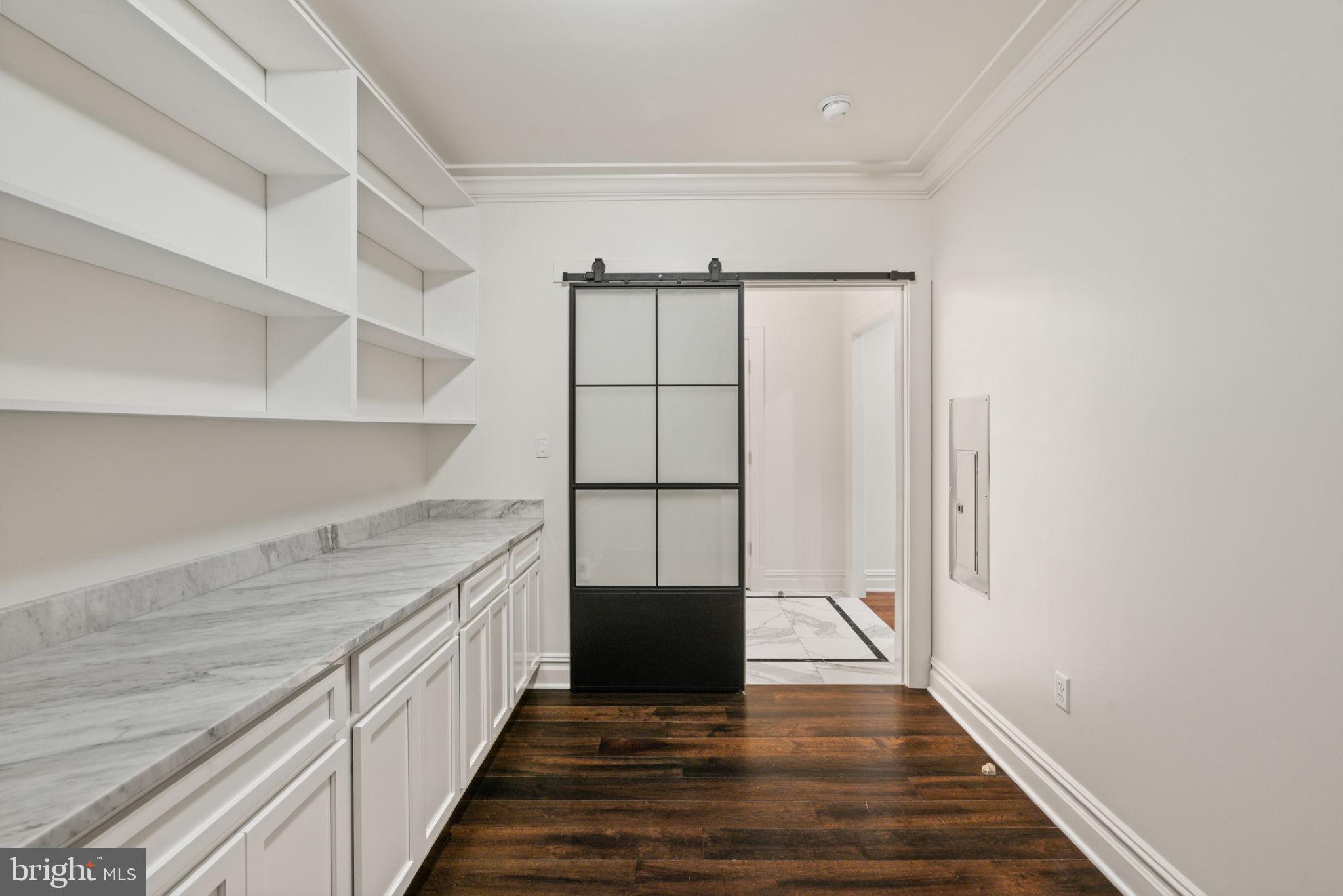 THE SIGNET - Residential