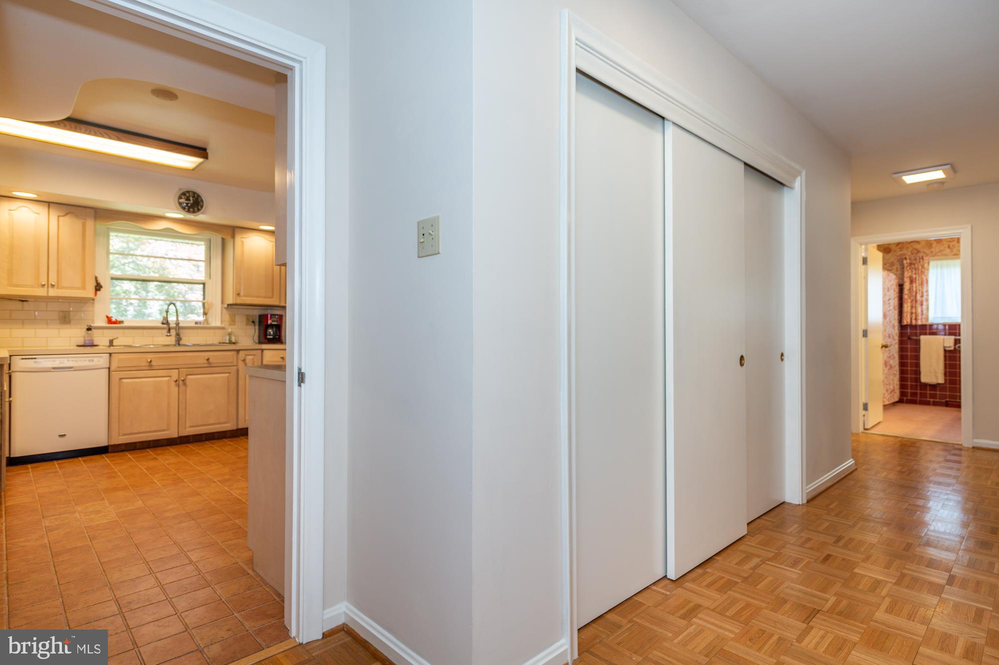 BEVERLY ESTATES - Residential