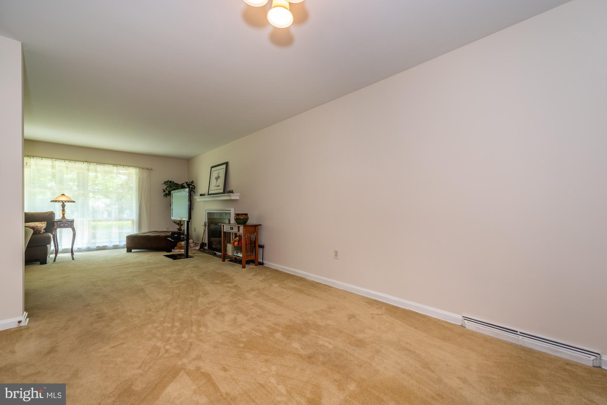 BEVERLY ESTATES - Residential