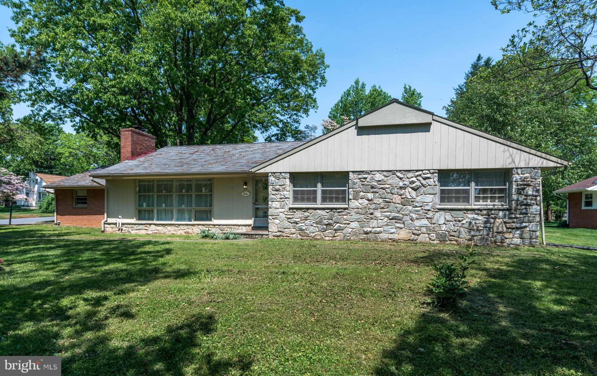 BEVERLY ESTATES - Residential