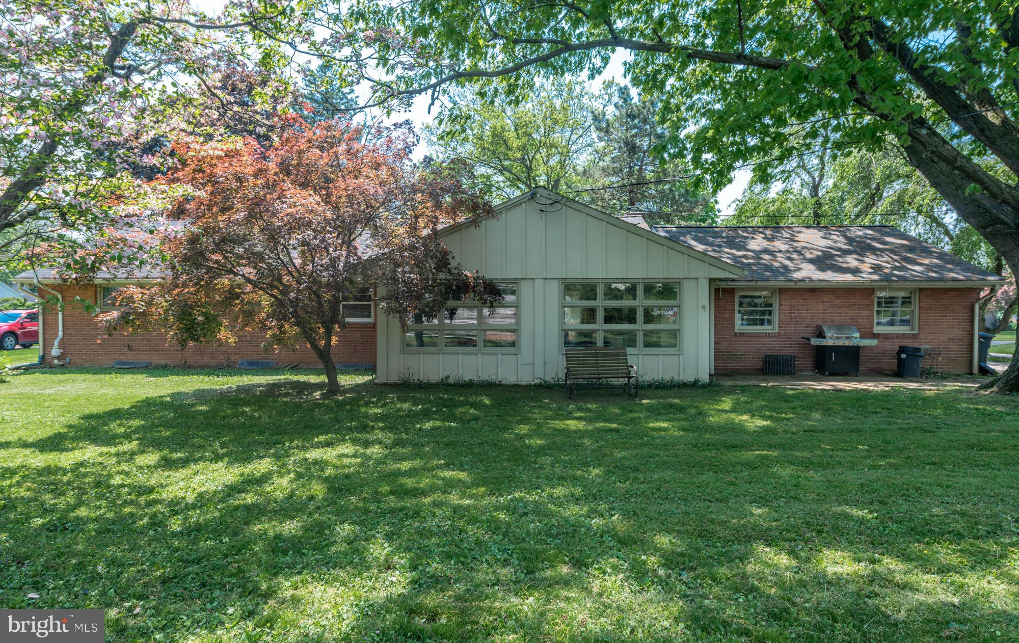 BEVERLY ESTATES - Residential