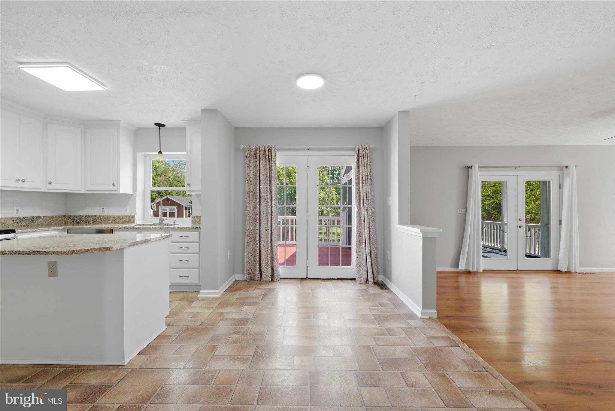 BATTLEFIELD ESTATES - Residential