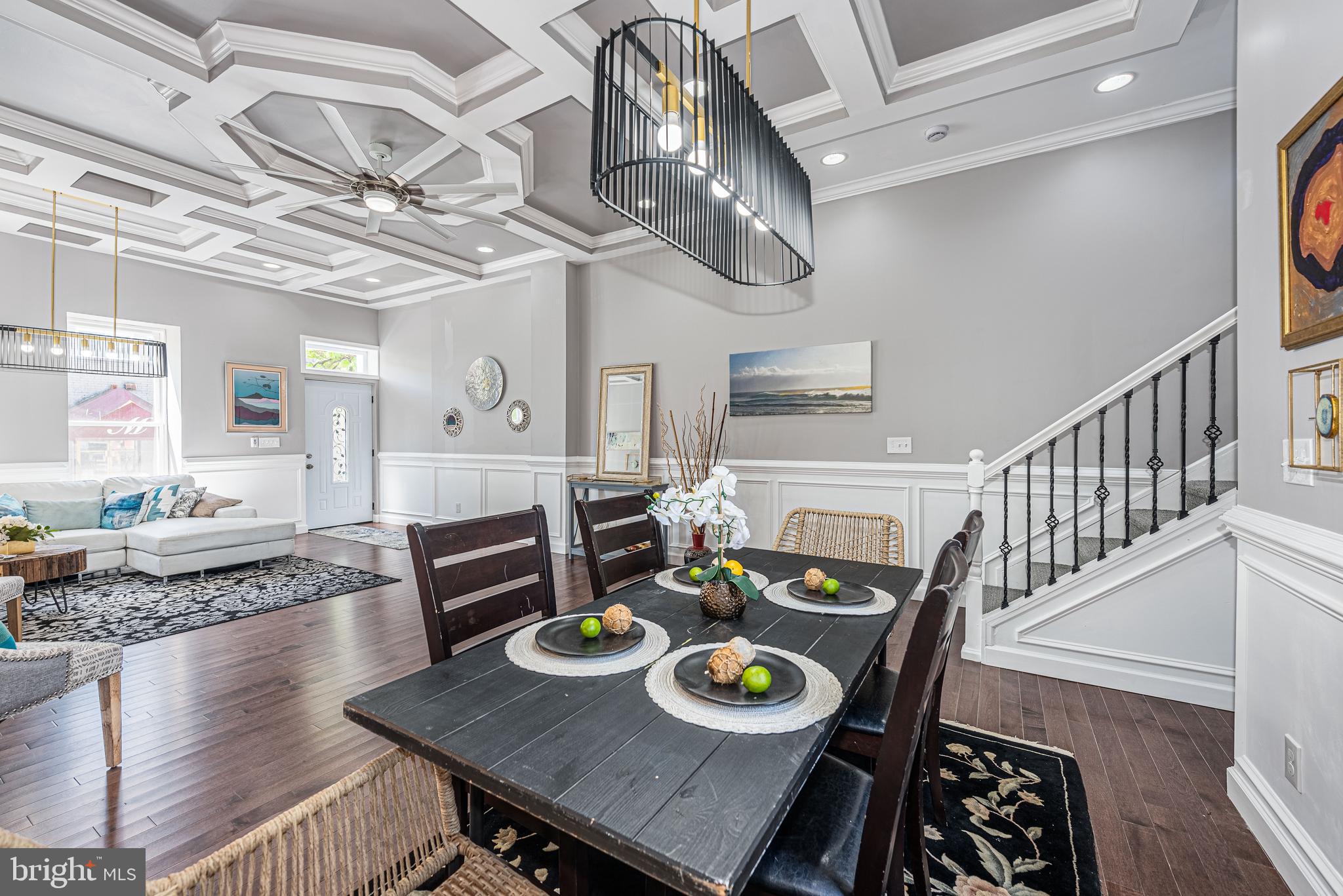 HOLLINS MARKET - Residential
