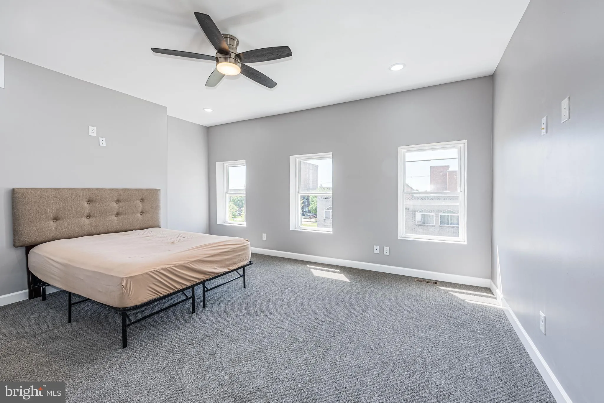 Baltimore, Maryland 21223, United States, 5 Bedrooms Bedrooms, ,4 BathroomsBathrooms,Residential,Active,82324