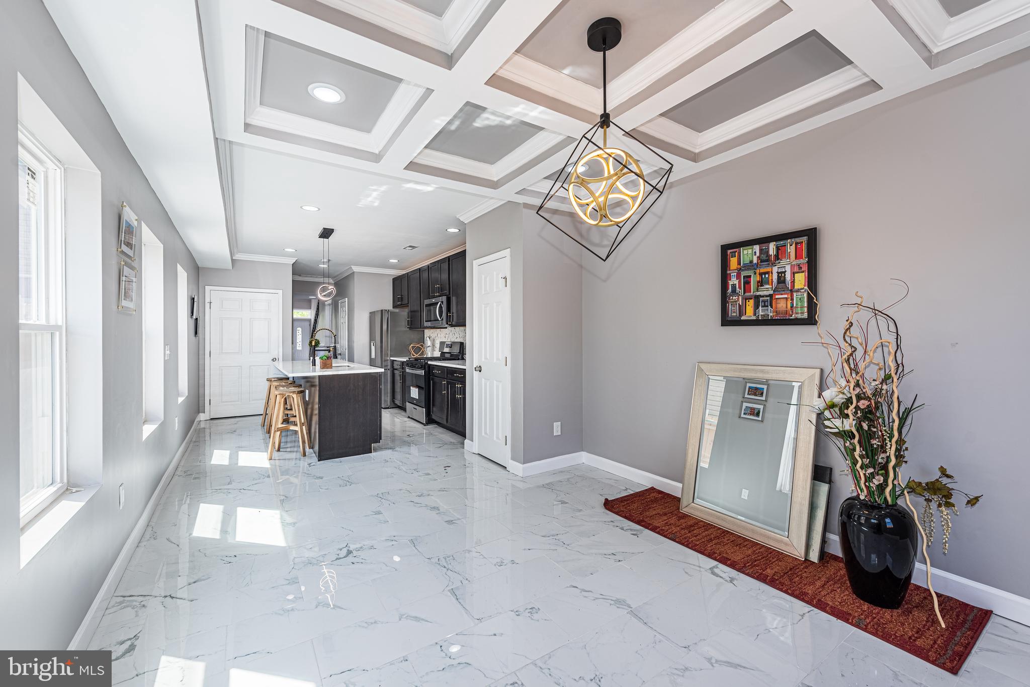 HOLLINS MARKET - Residential