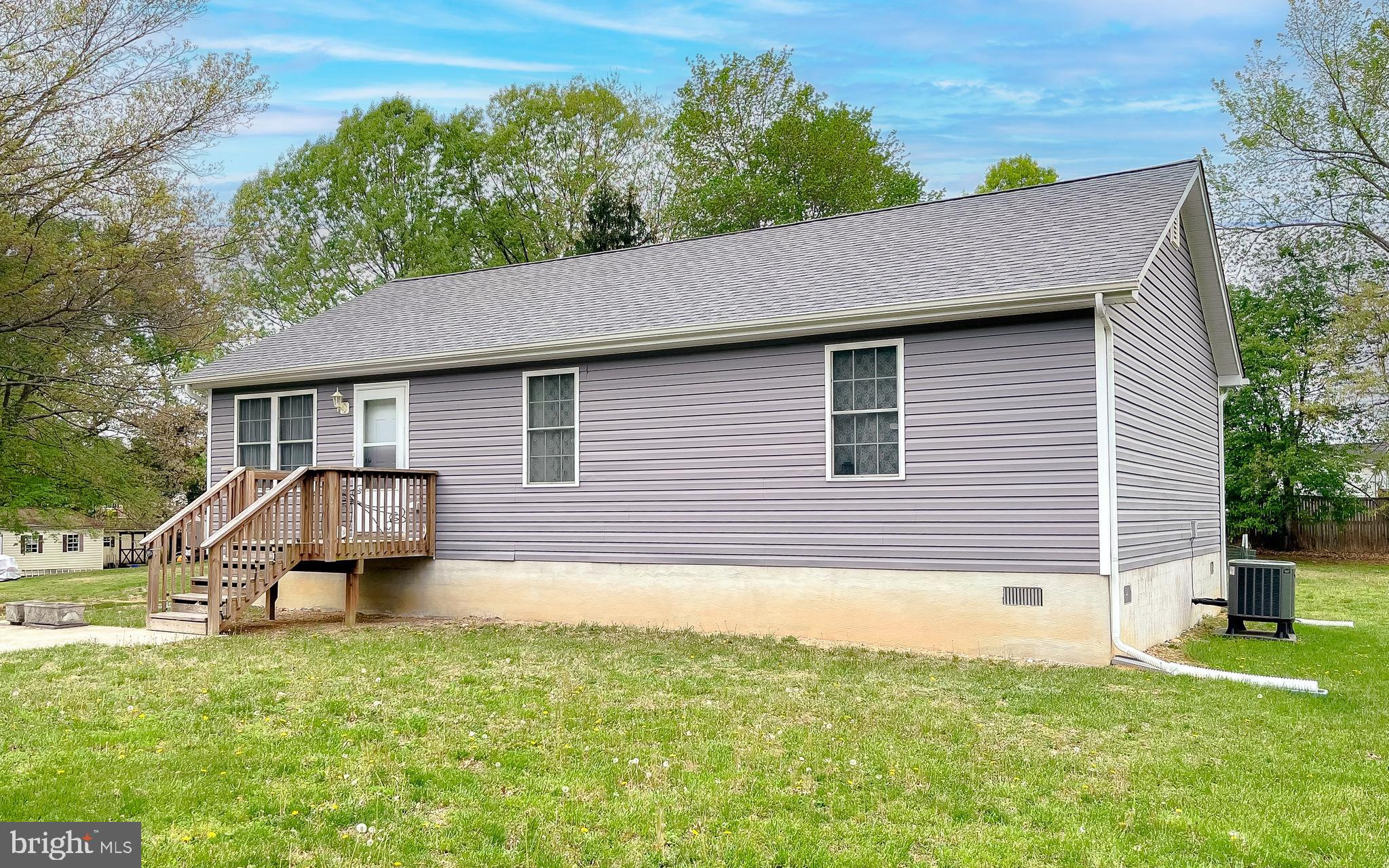 NEWTOWN VILLAGE SUB - Residential