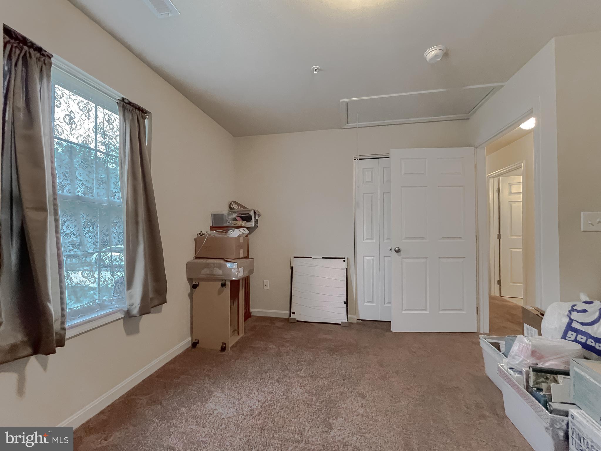 NEWTOWN VILLAGE SUB - Residential