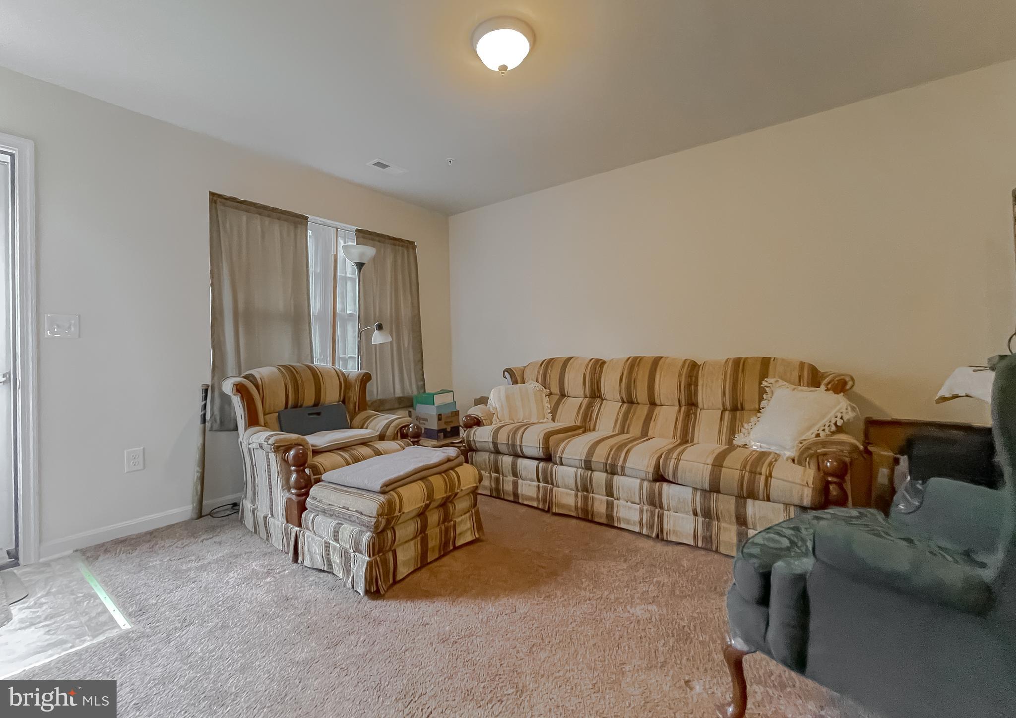 NEWTOWN VILLAGE SUB - Residential