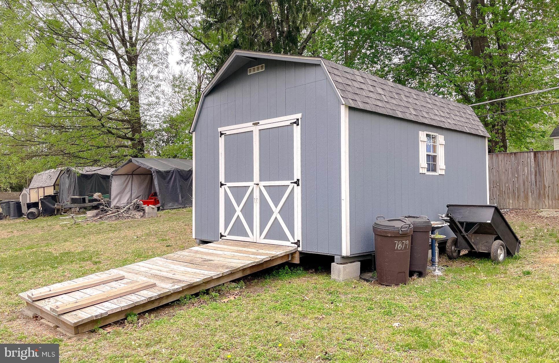 NEWTOWN VILLAGE SUB - Residential