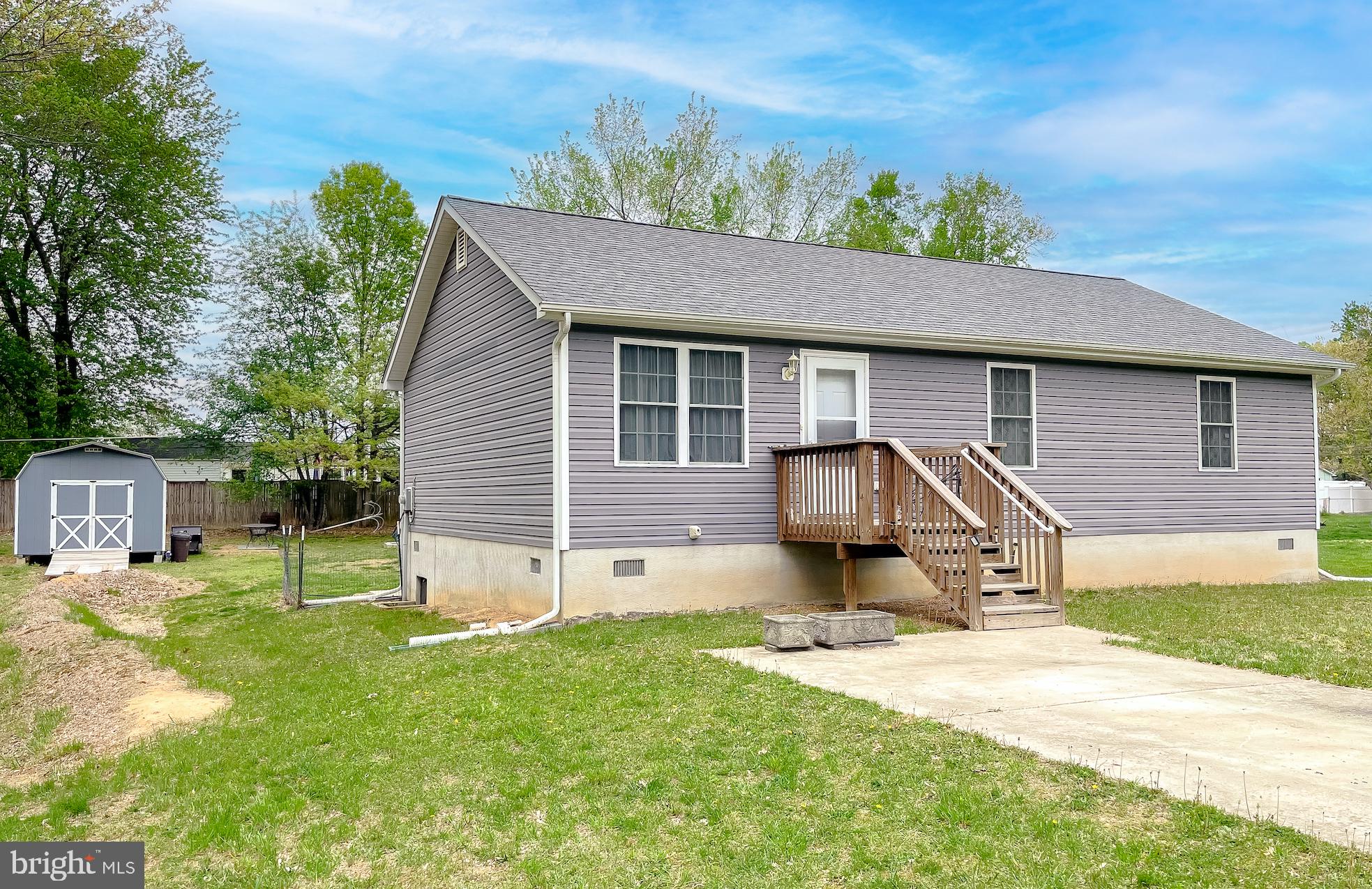 NEWTOWN VILLAGE SUB - Residential