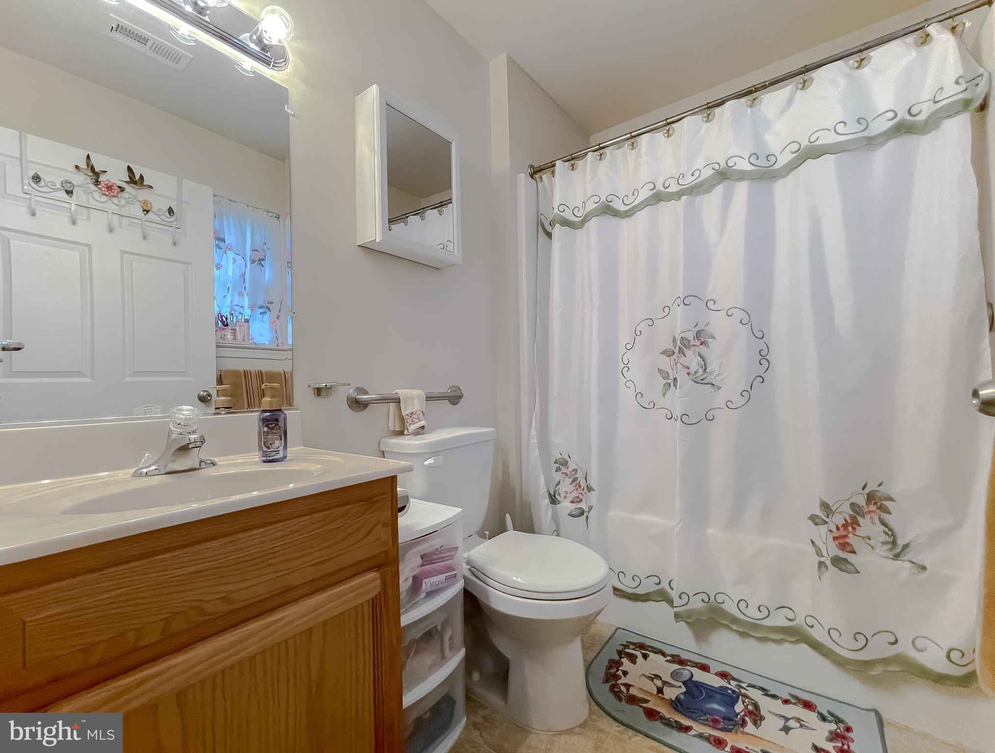 NEWTOWN VILLAGE SUB - Residential