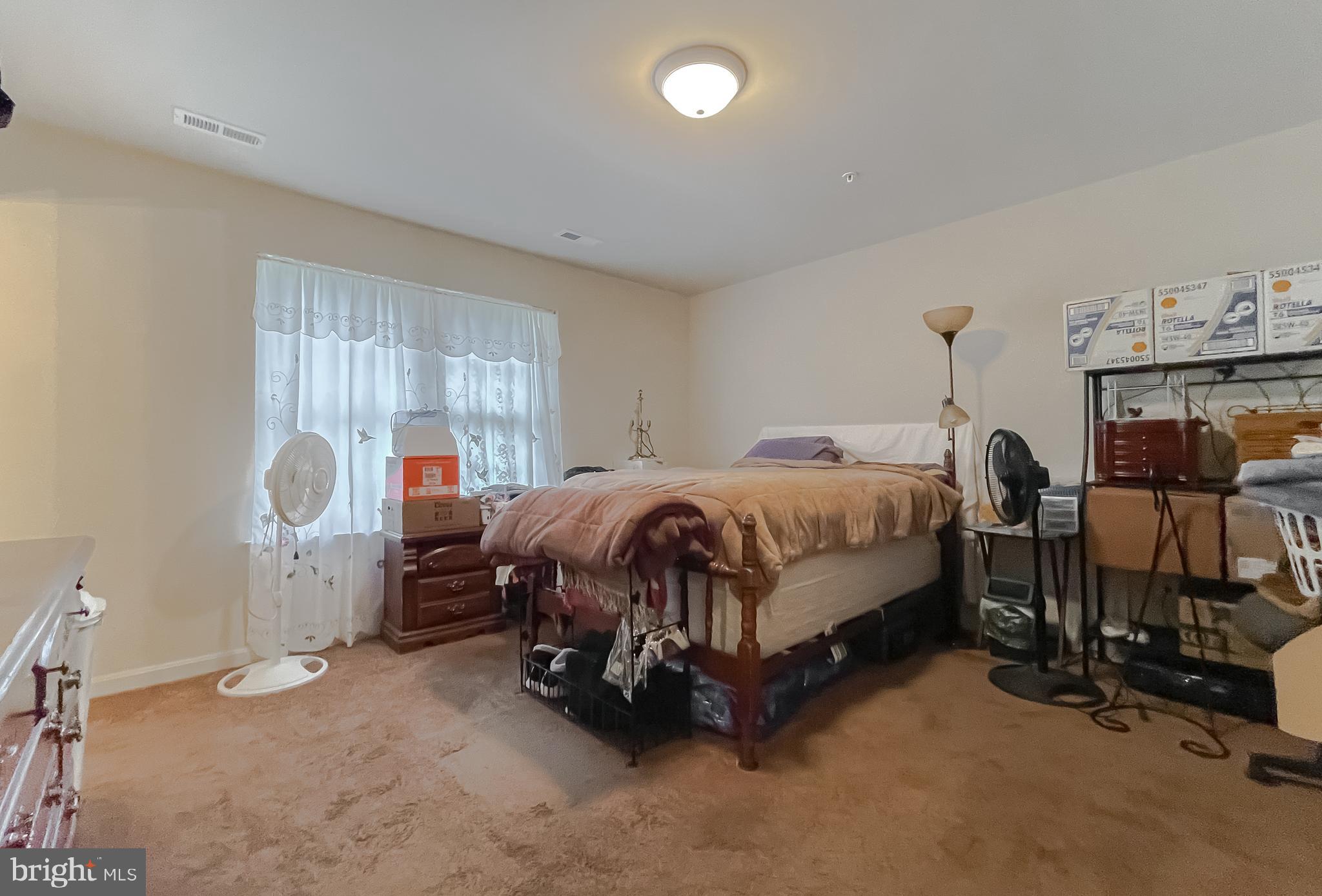 NEWTOWN VILLAGE SUB - Residential