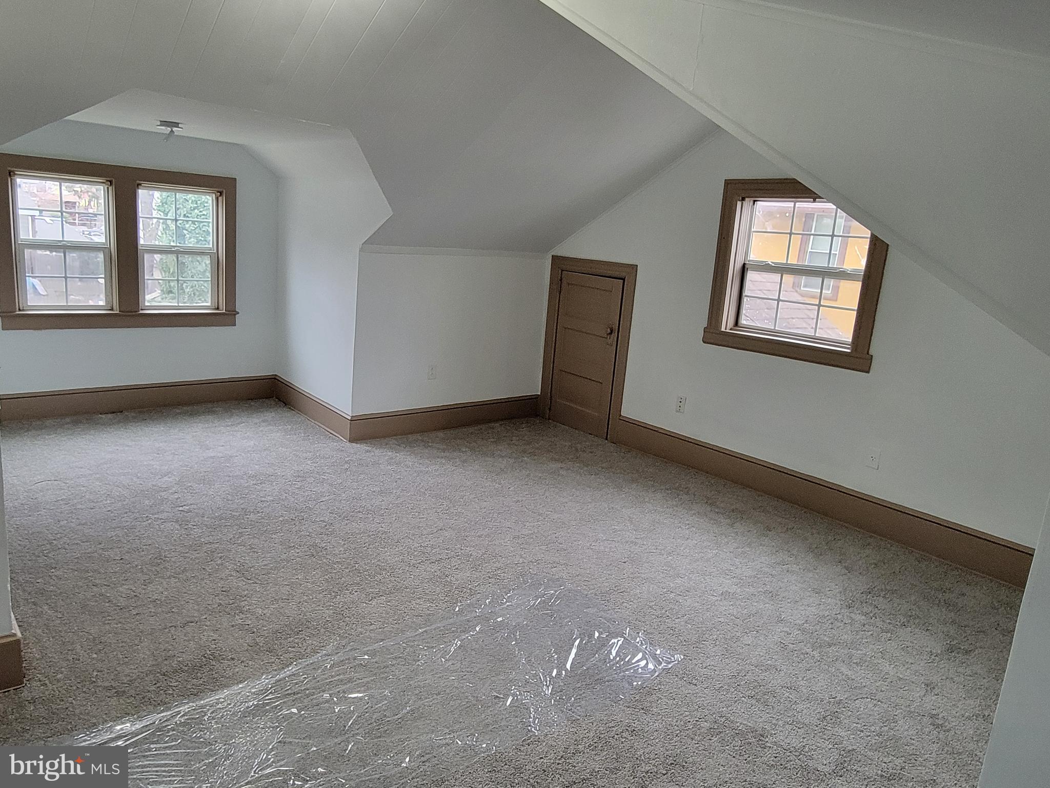 COLMAR MANOR - Residential