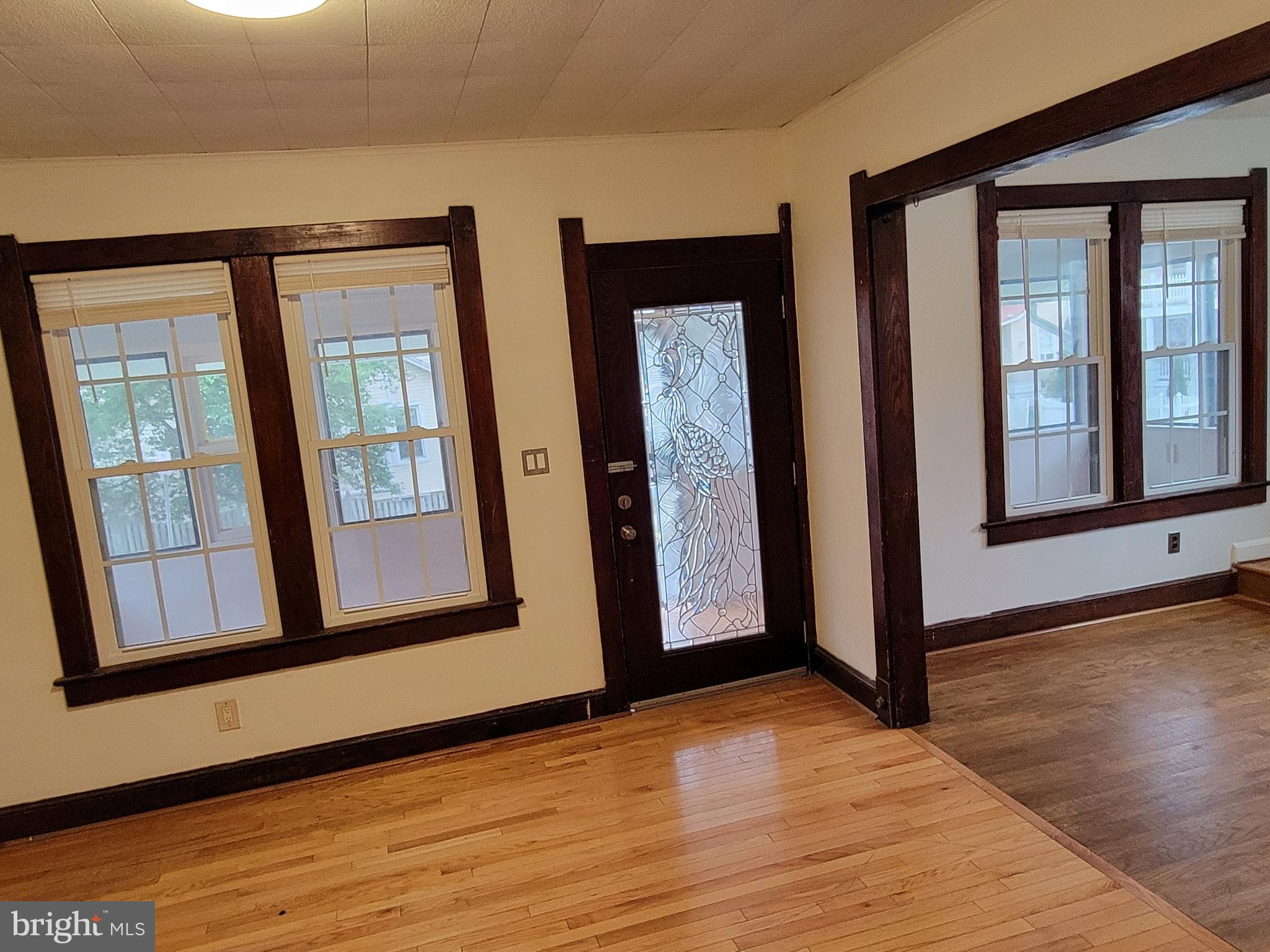 COLMAR MANOR - Residential