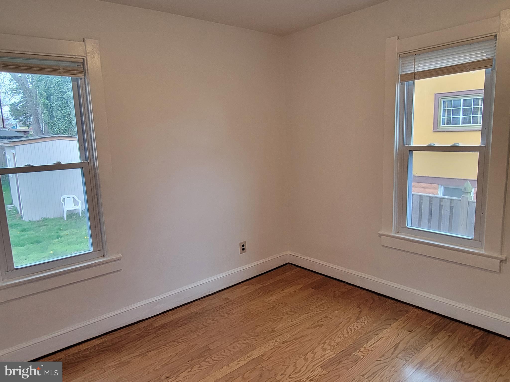 COLMAR MANOR - Residential