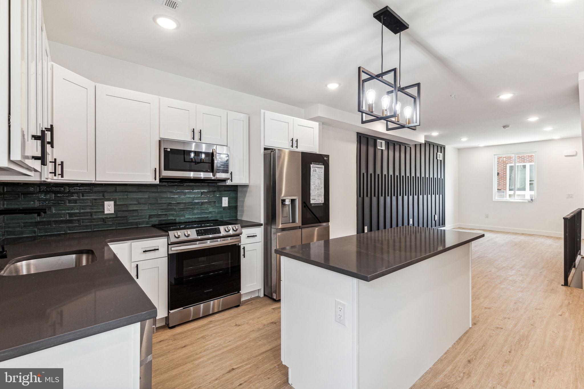 FISHTOWN - Residential Lease