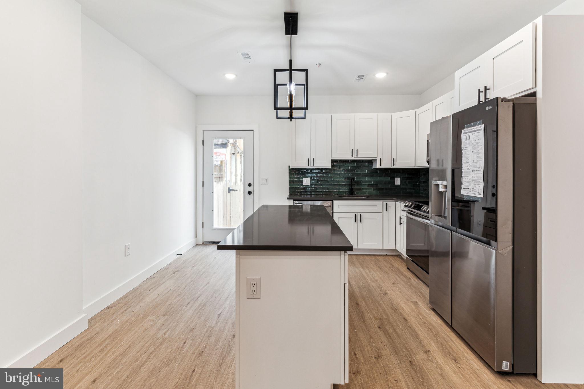 FISHTOWN - Residential Lease